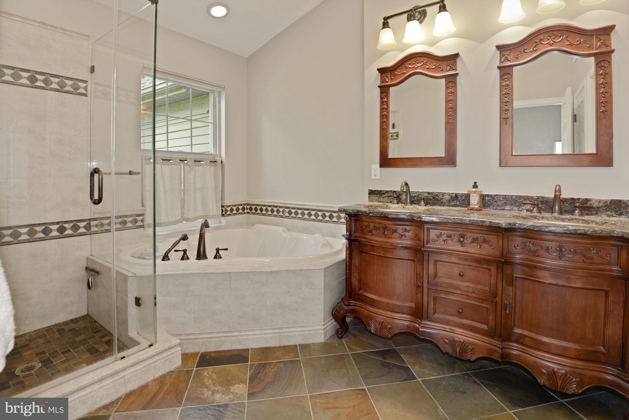 HAWTHORNE - Residential