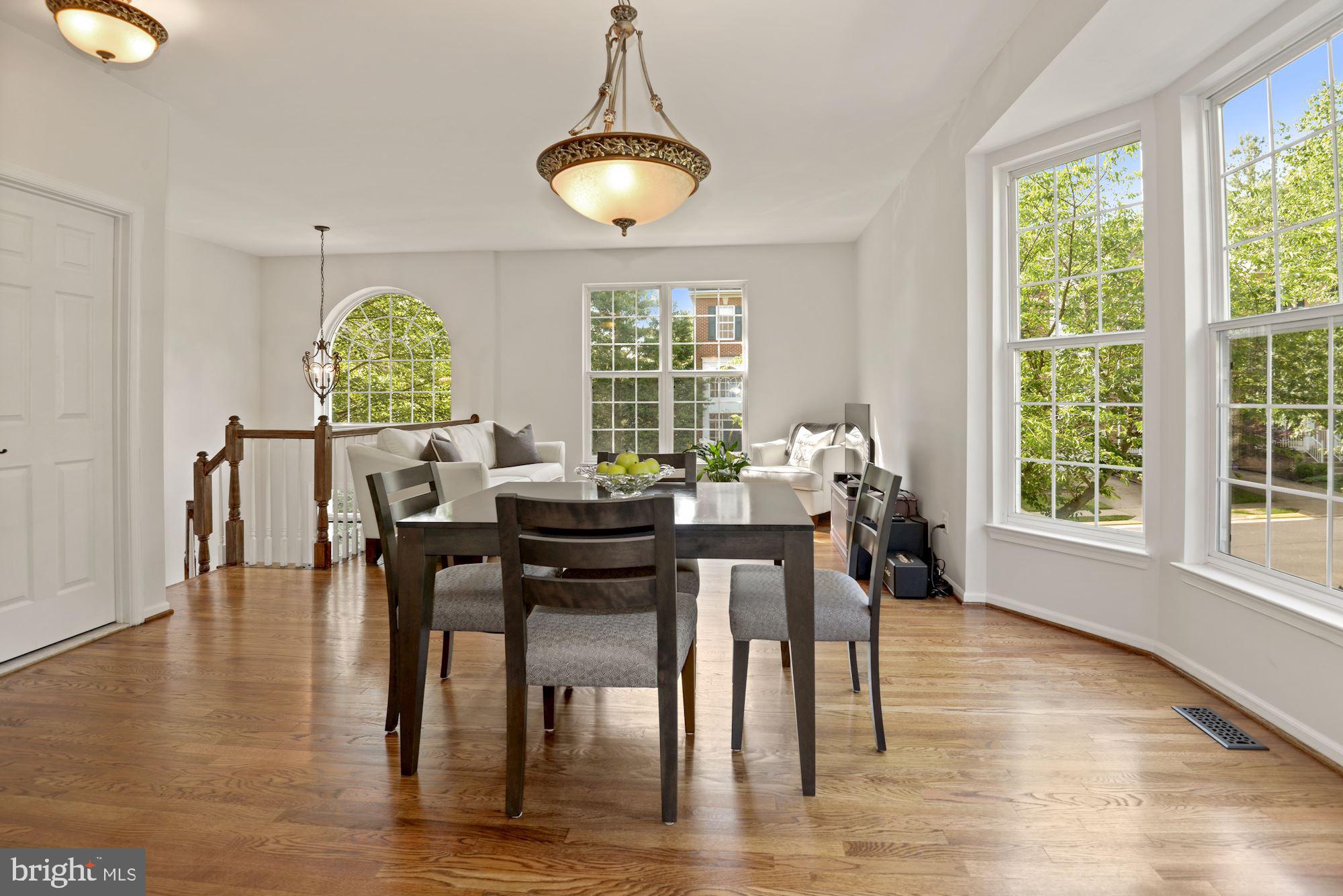 HAWTHORNE - Residential