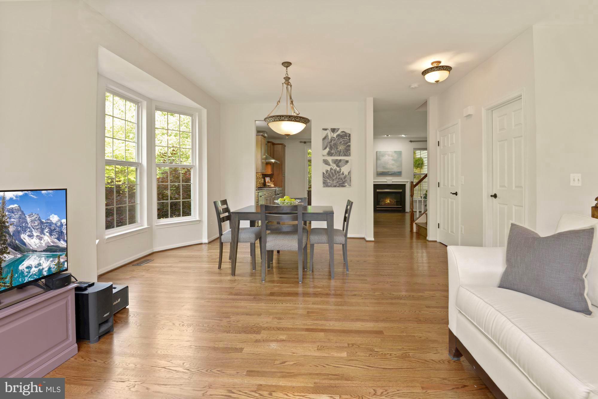 HAWTHORNE - Residential