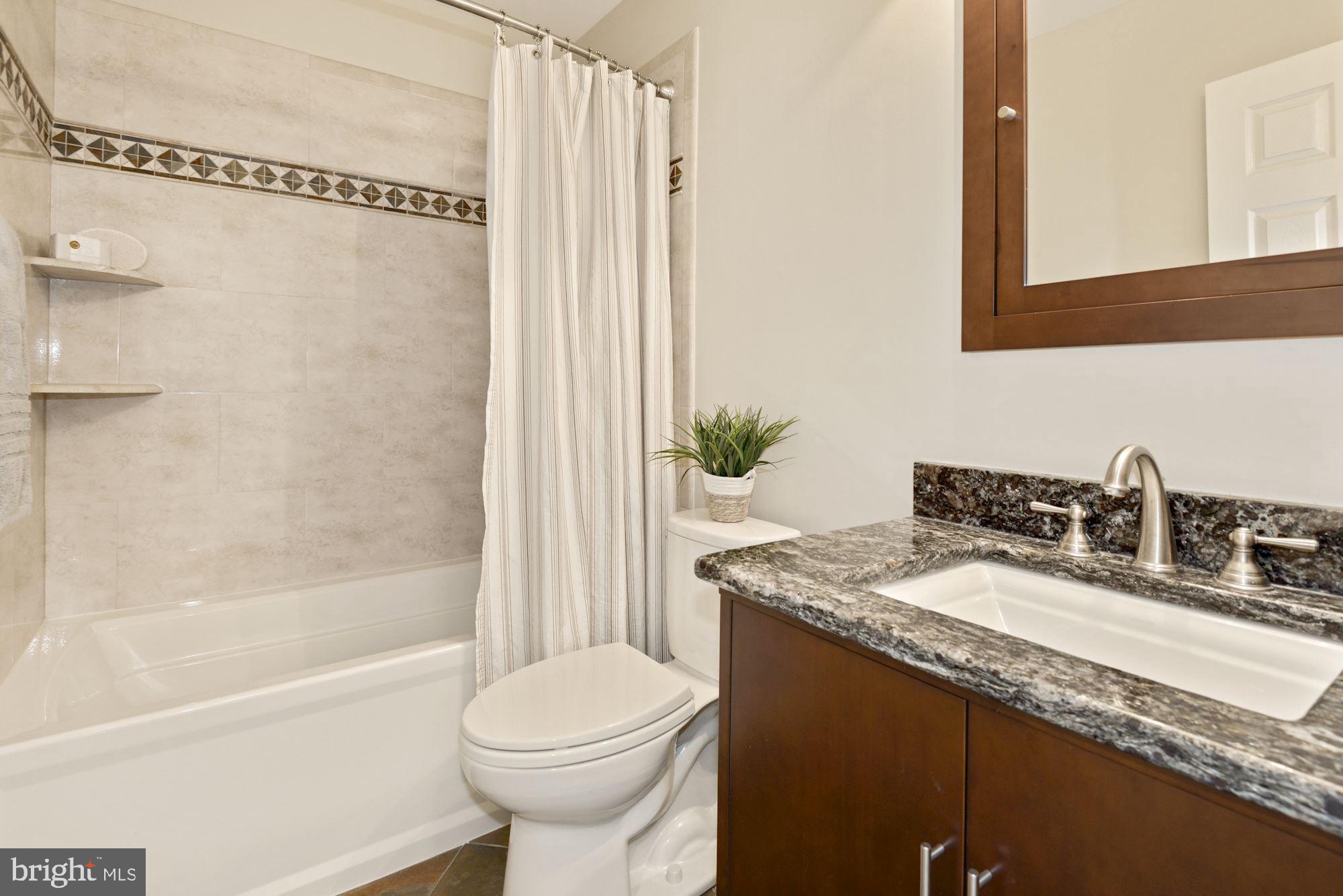 HAWTHORNE - Residential