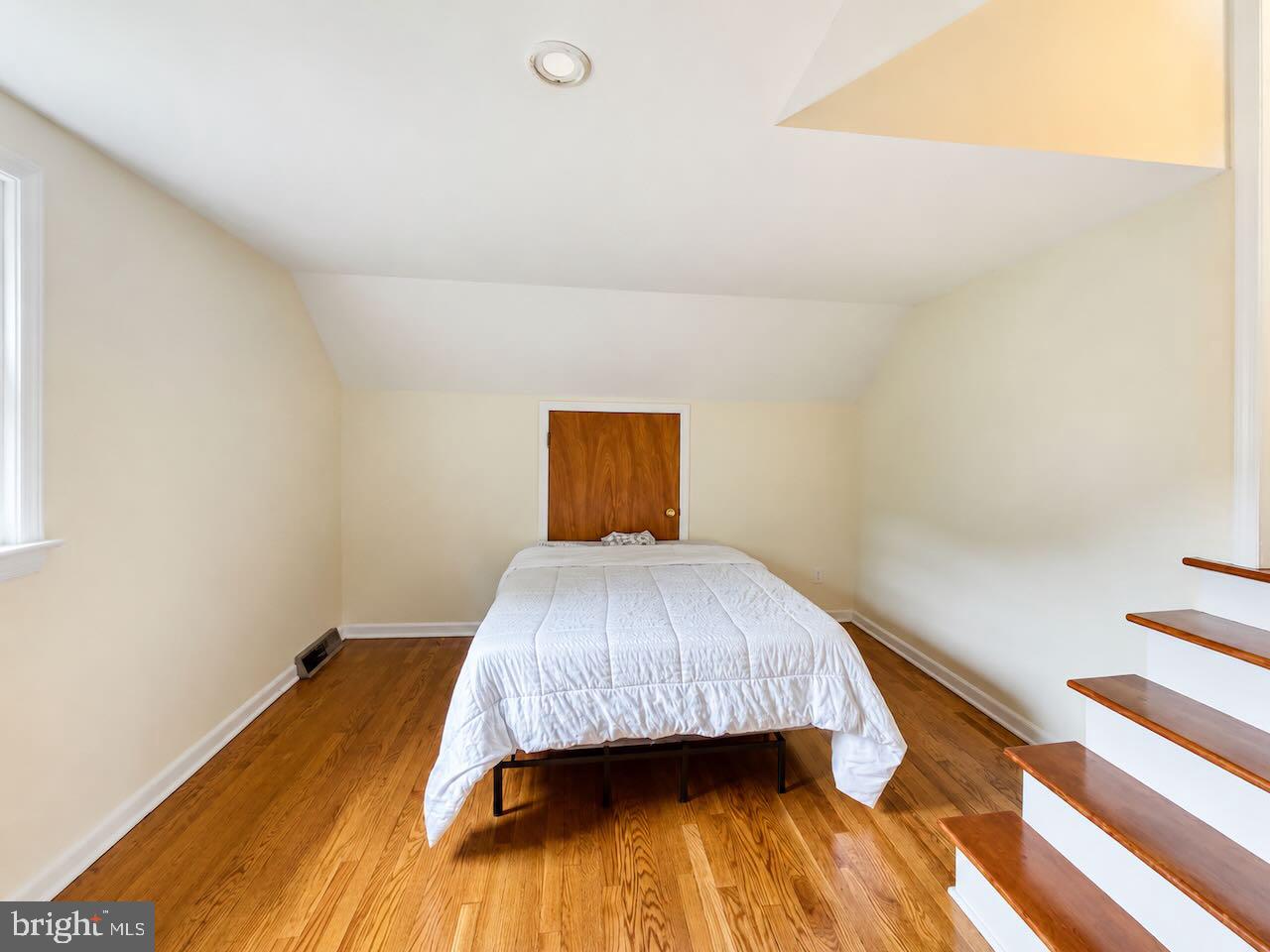194 HOPEWELL WERTSVILLE ROAD