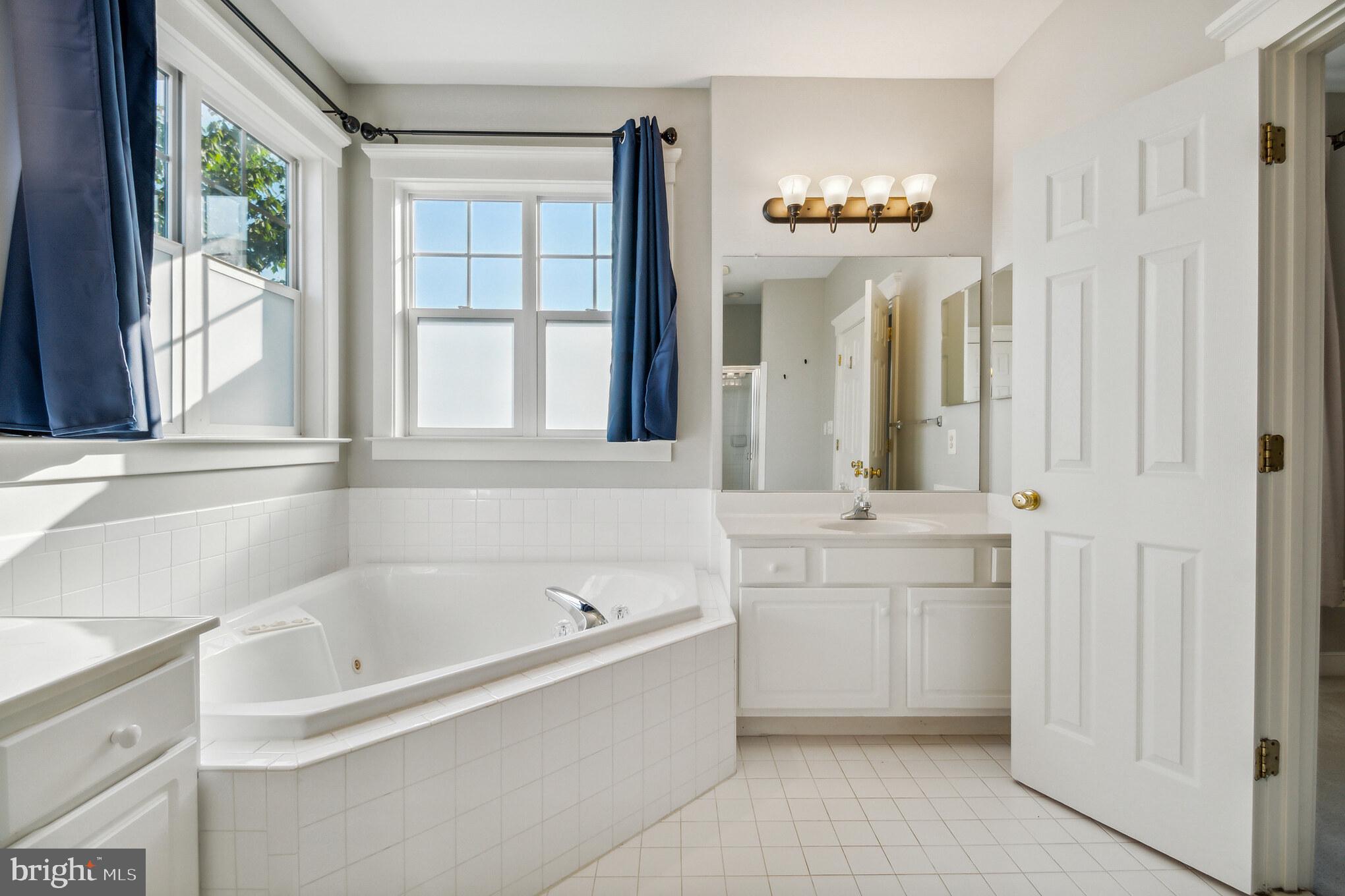 MEADOWS AT MORRIS FARM - Residential Lease