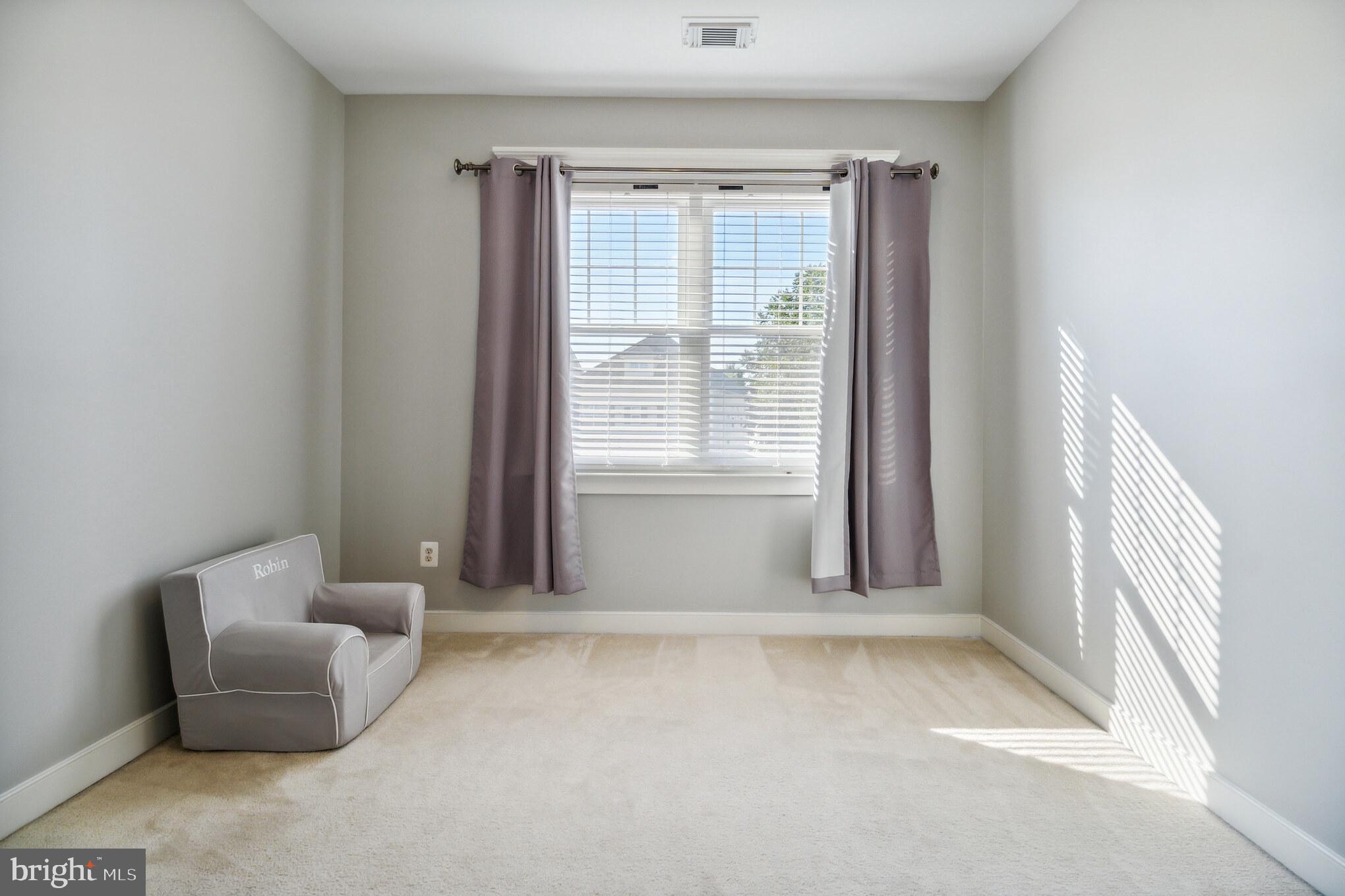 MEADOWS AT MORRIS FARM - Residential Lease