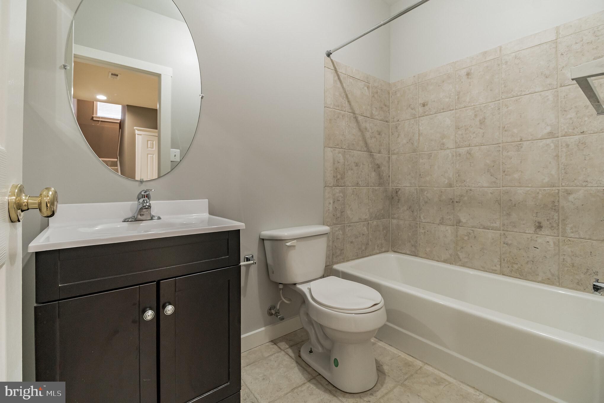 MEADOWS AT MORRIS FARM - Residential Lease