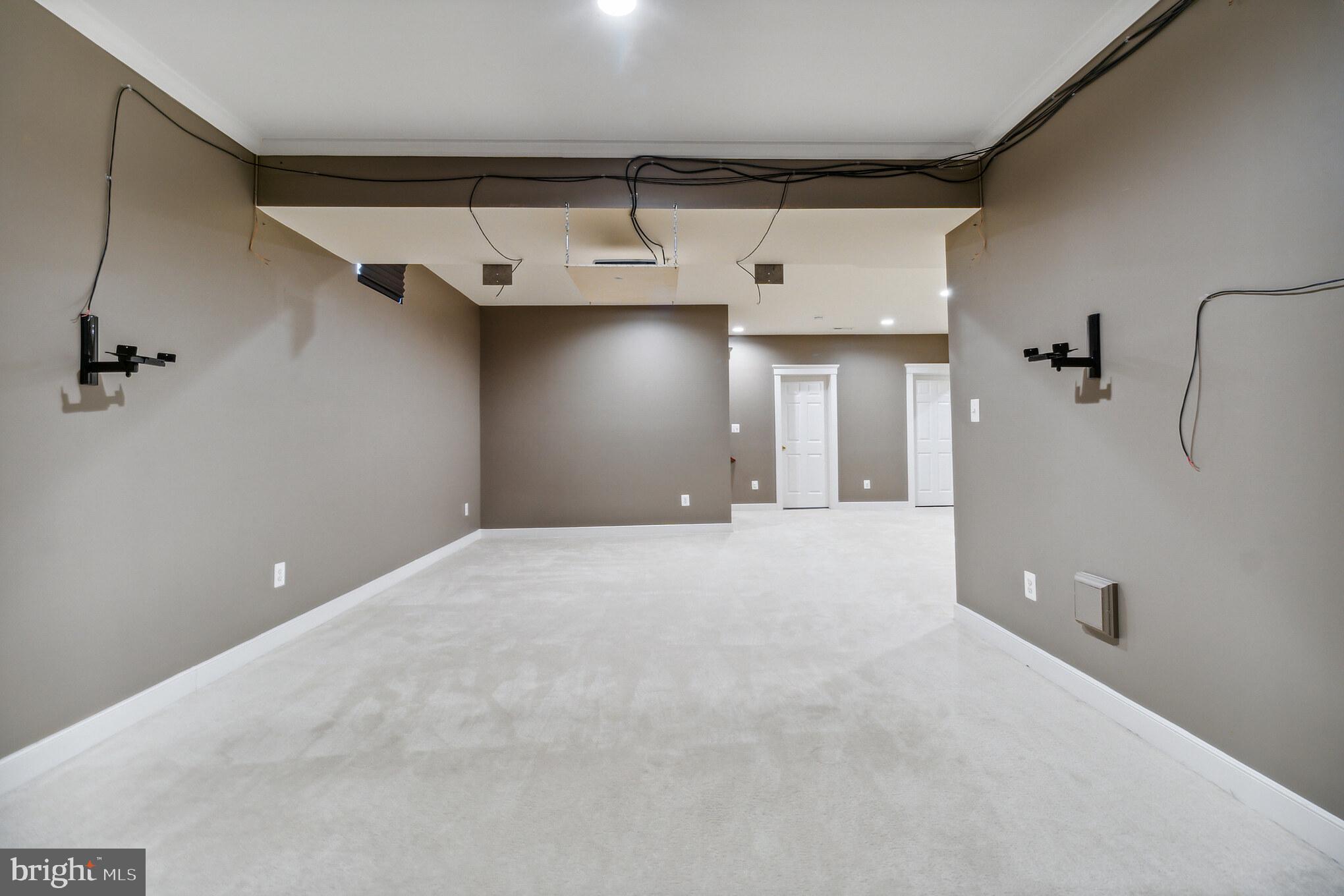 MEADOWS AT MORRIS FARM - Residential Lease