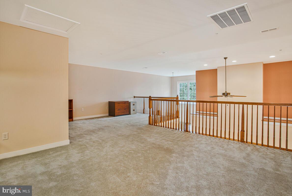 SNOWDEN OVERLOOK - Residential