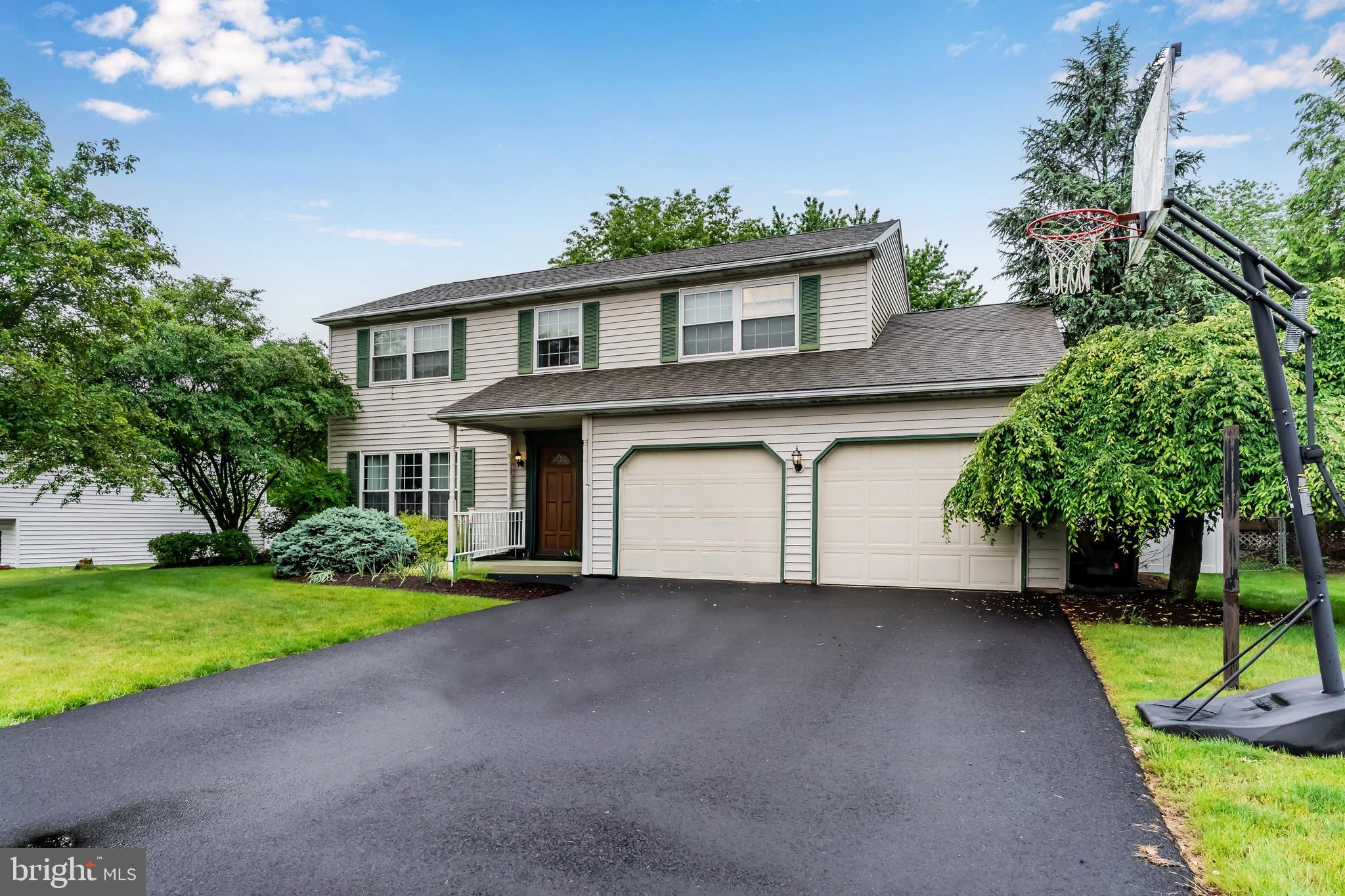4624 LAUREL RIDGE DRIVE