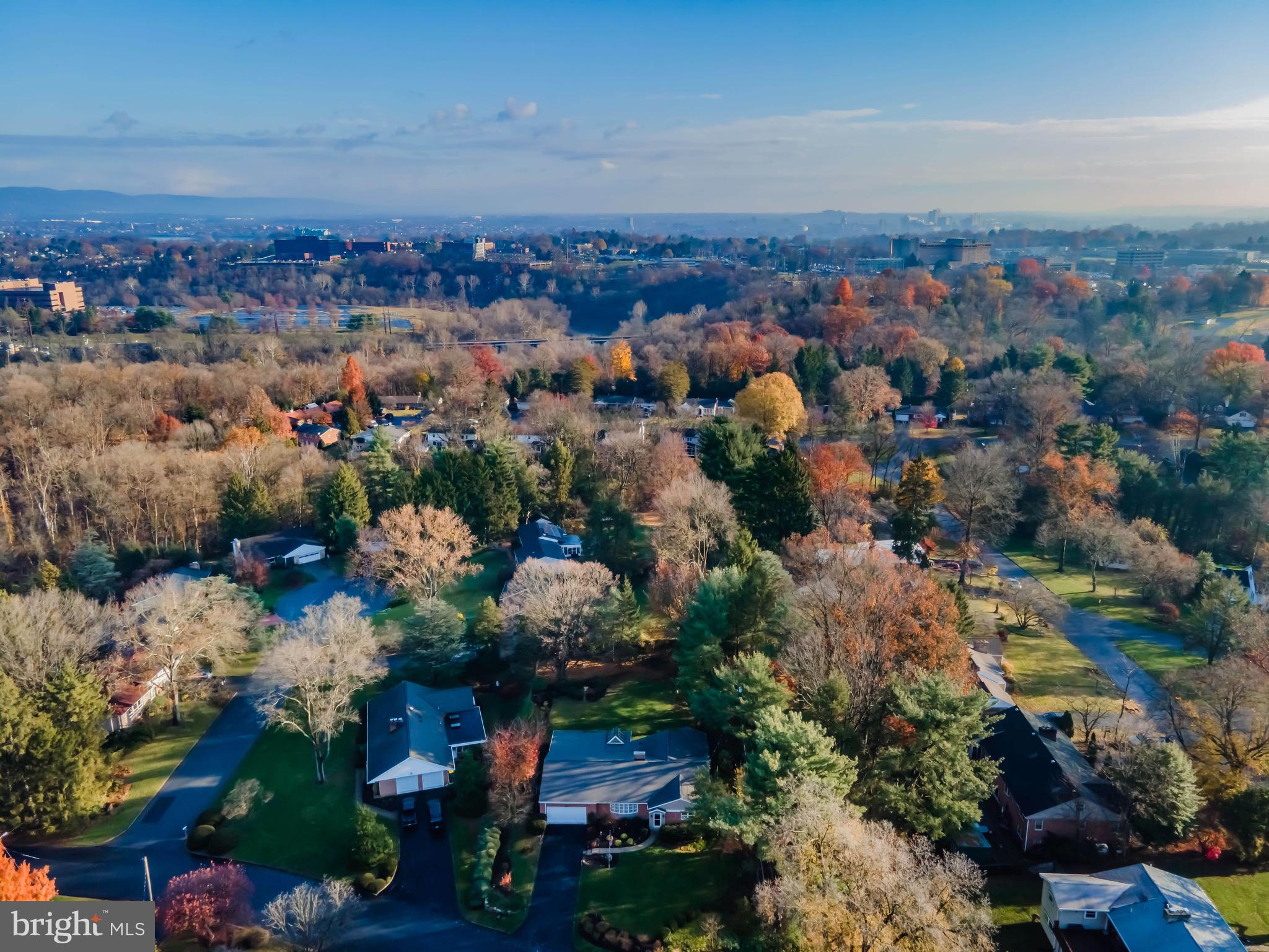 COUNTRY CLUB HILLS - Residential