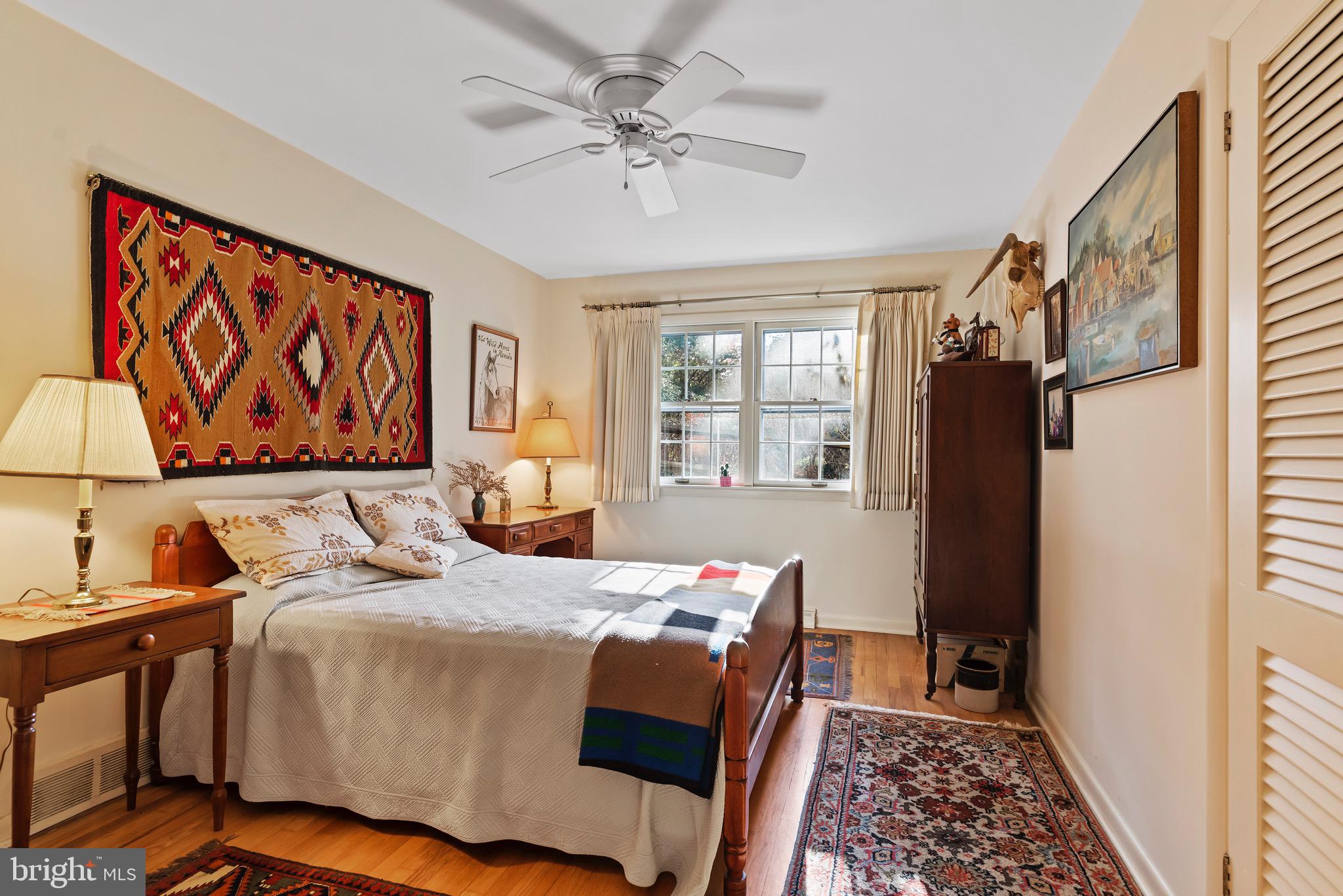 COUNTRY CLUB HILLS - Residential