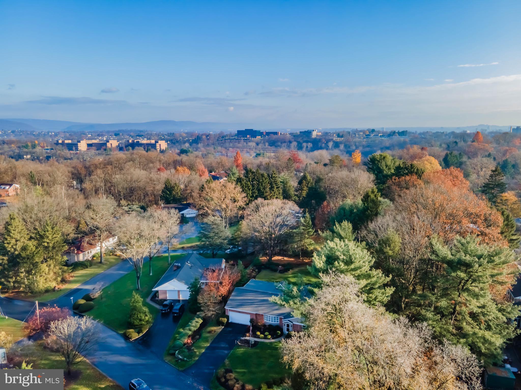 COUNTRY CLUB HILLS - Residential