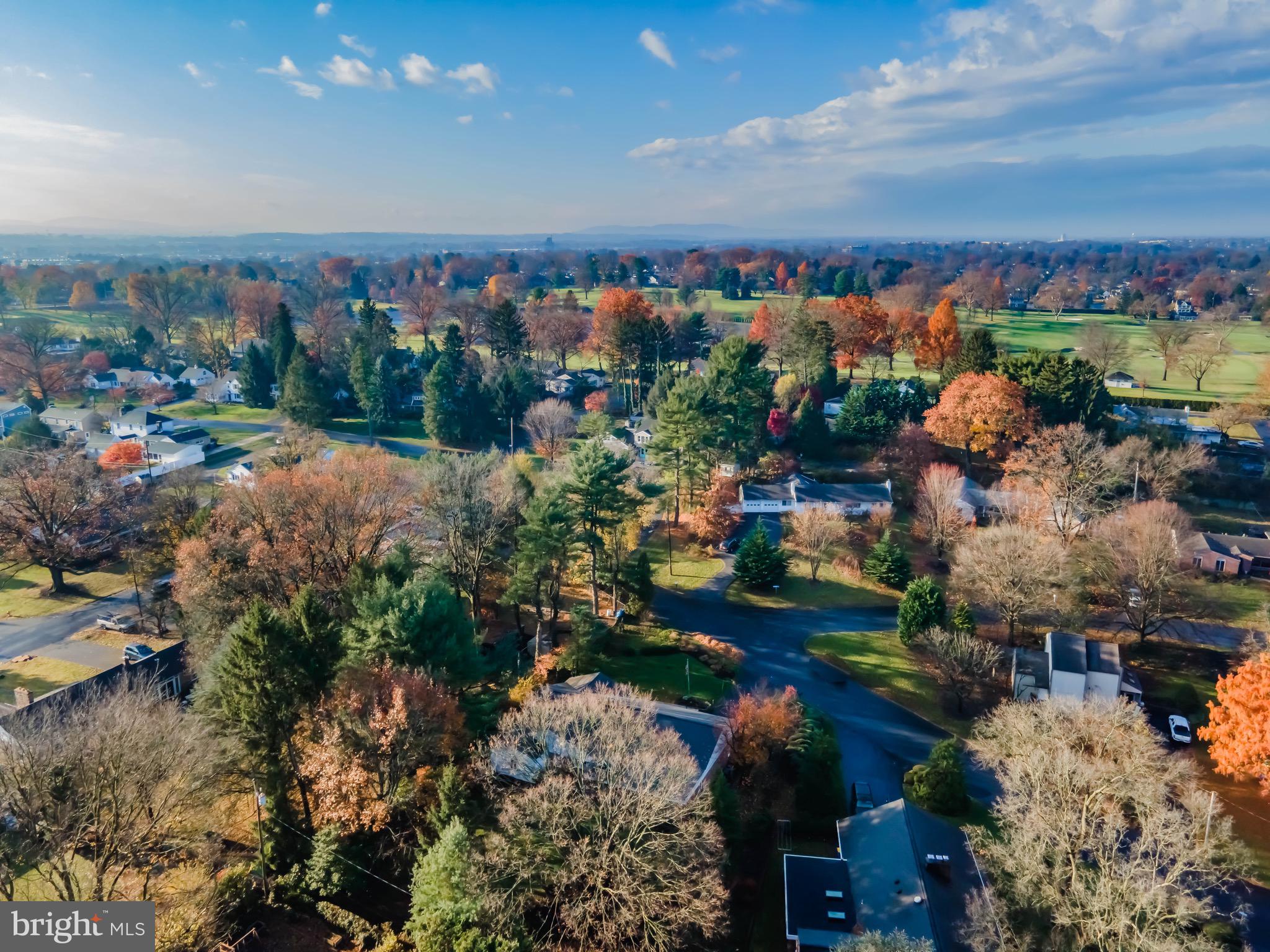 COUNTRY CLUB HILLS - Residential