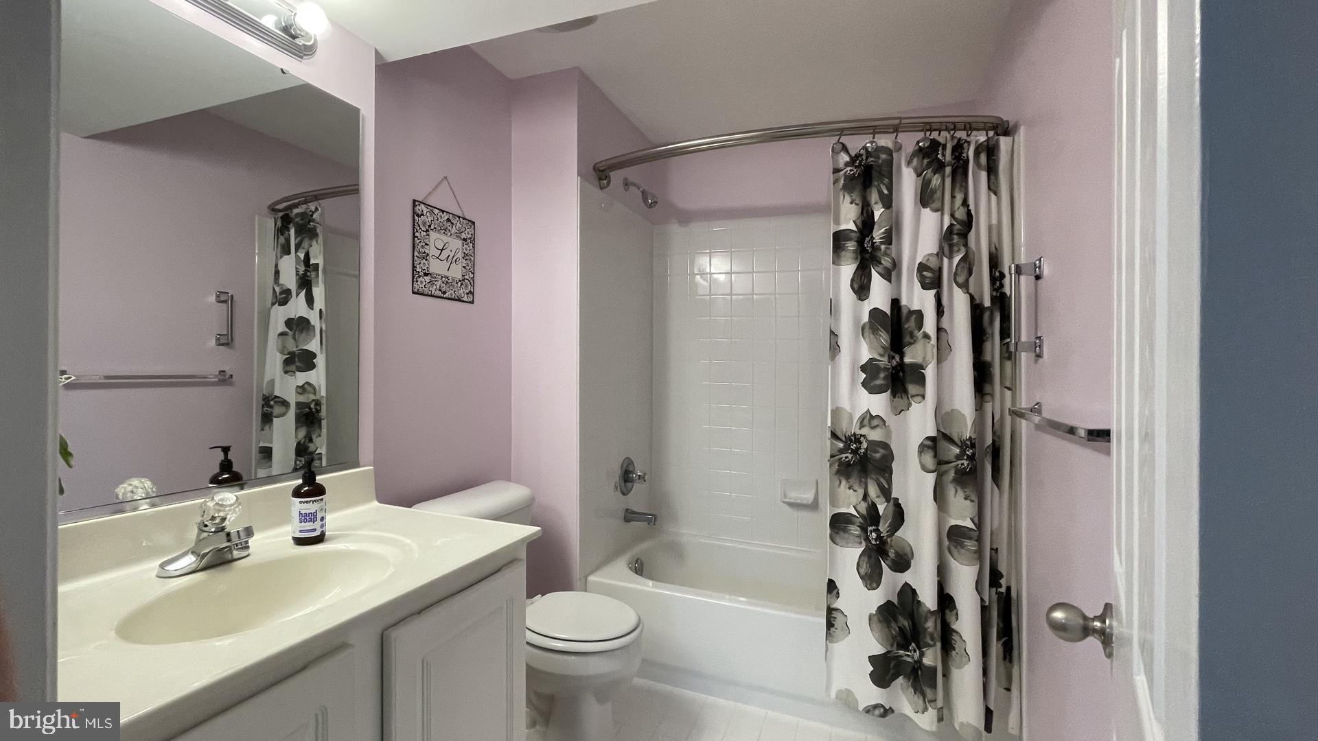 COLLEGE PARK - Residential