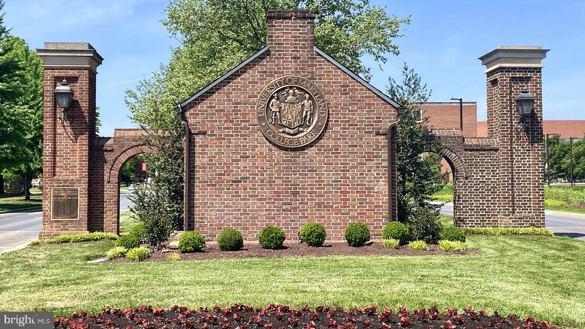 COLLEGE PARK - Residential