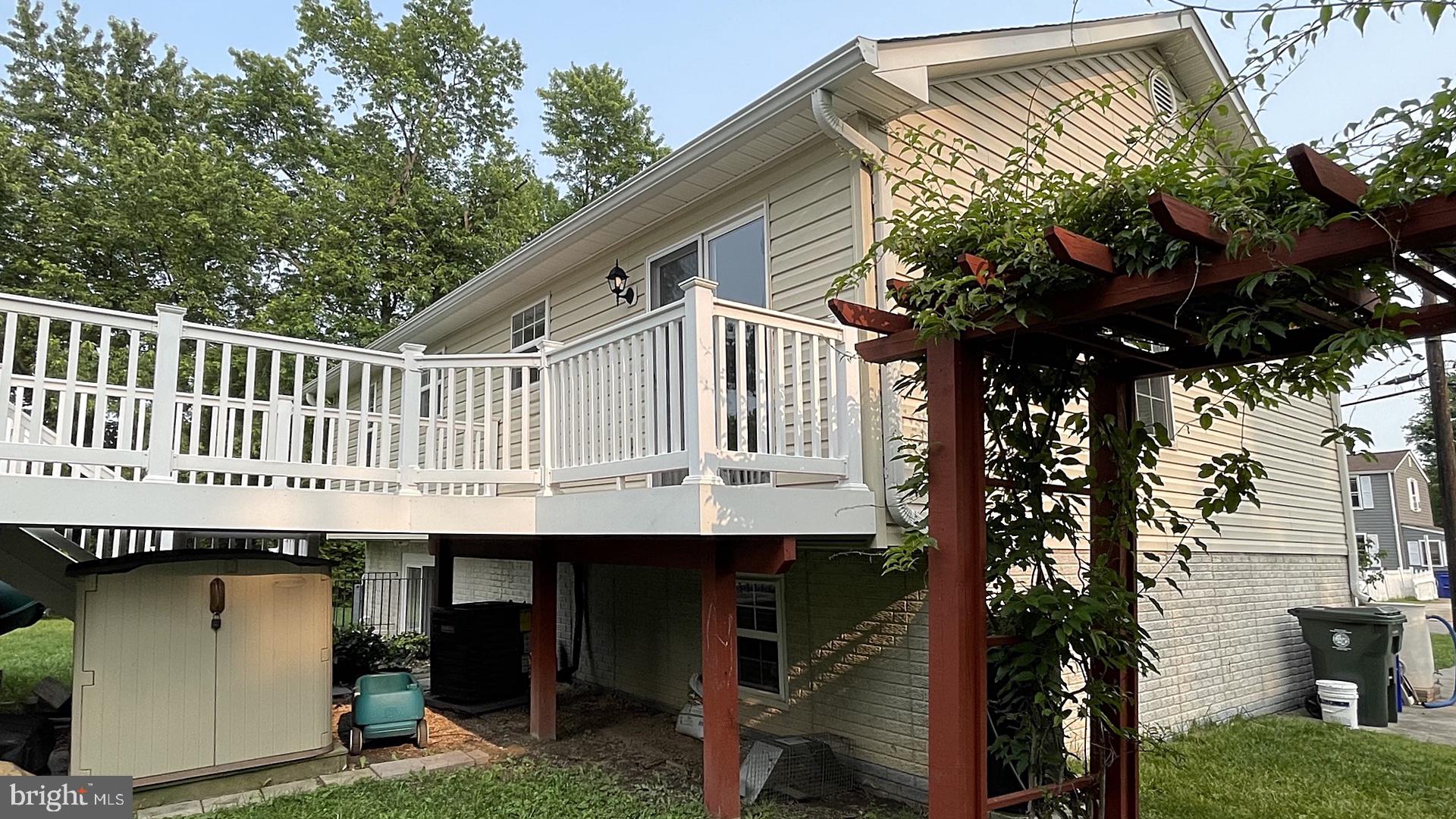 COLLEGE PARK - Residential