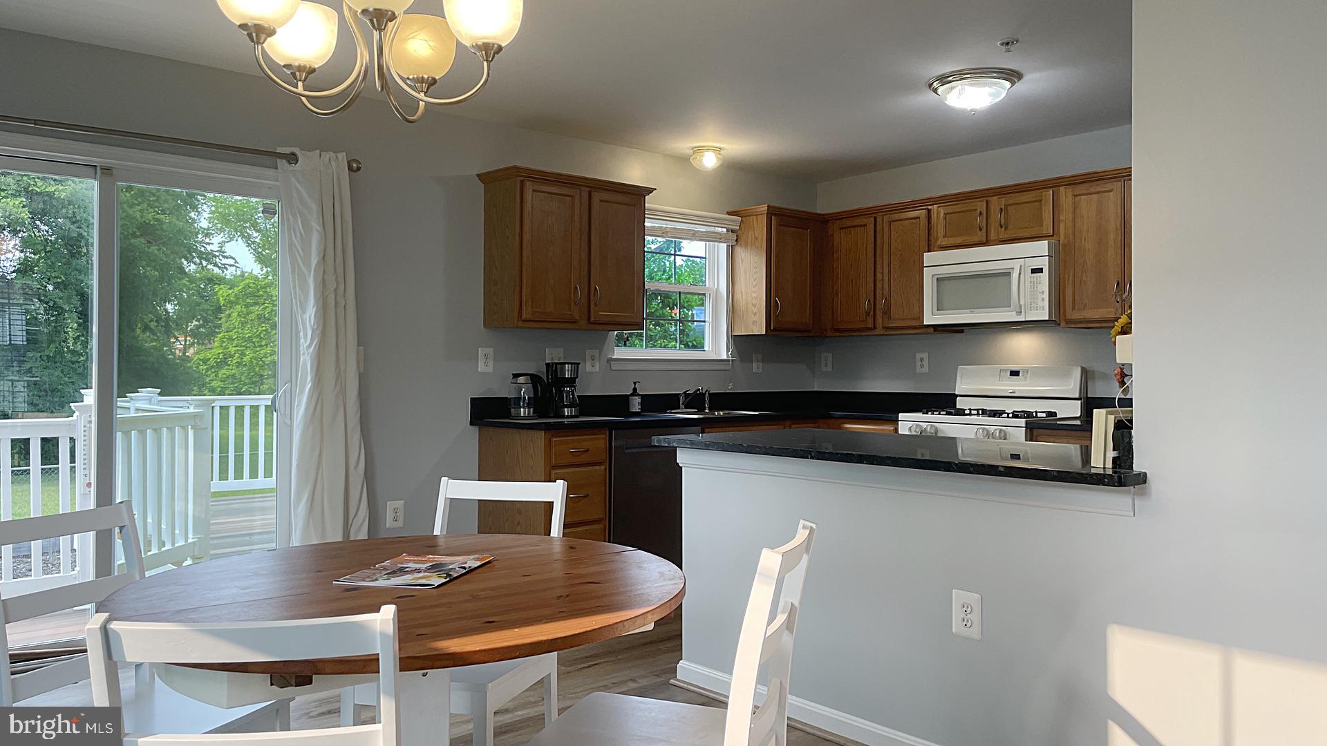 COLLEGE PARK - Residential