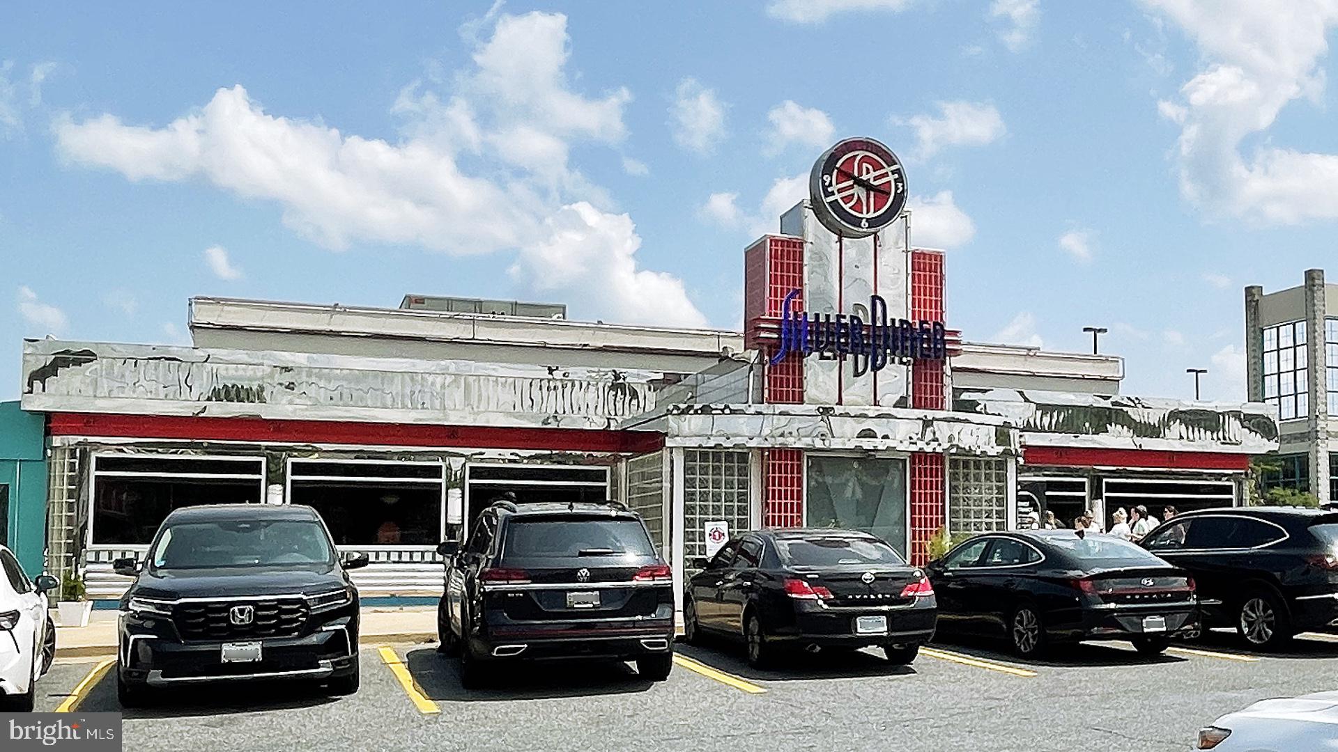 COLLEGE PARK - Residential