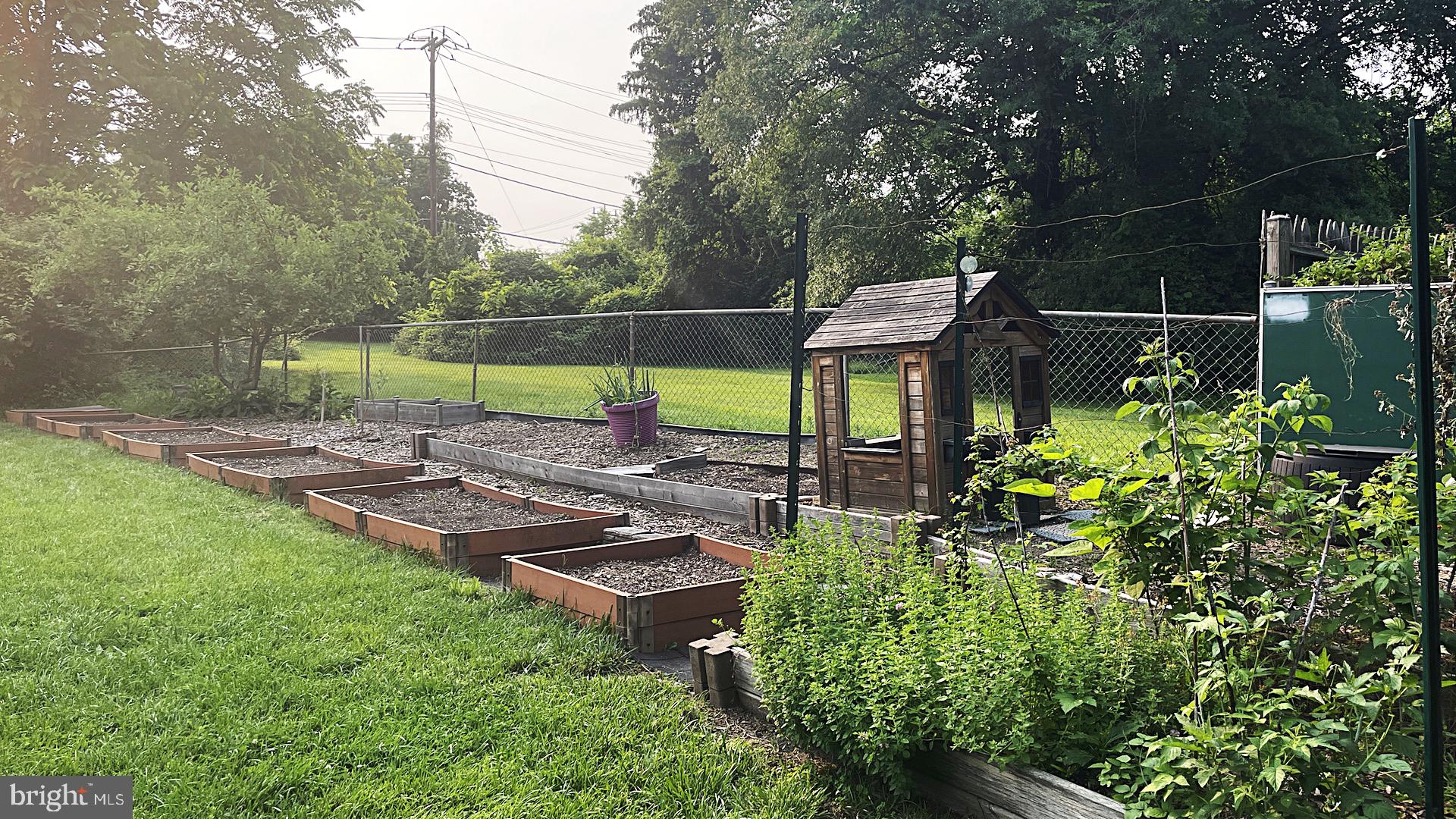 COLLEGE PARK - Residential