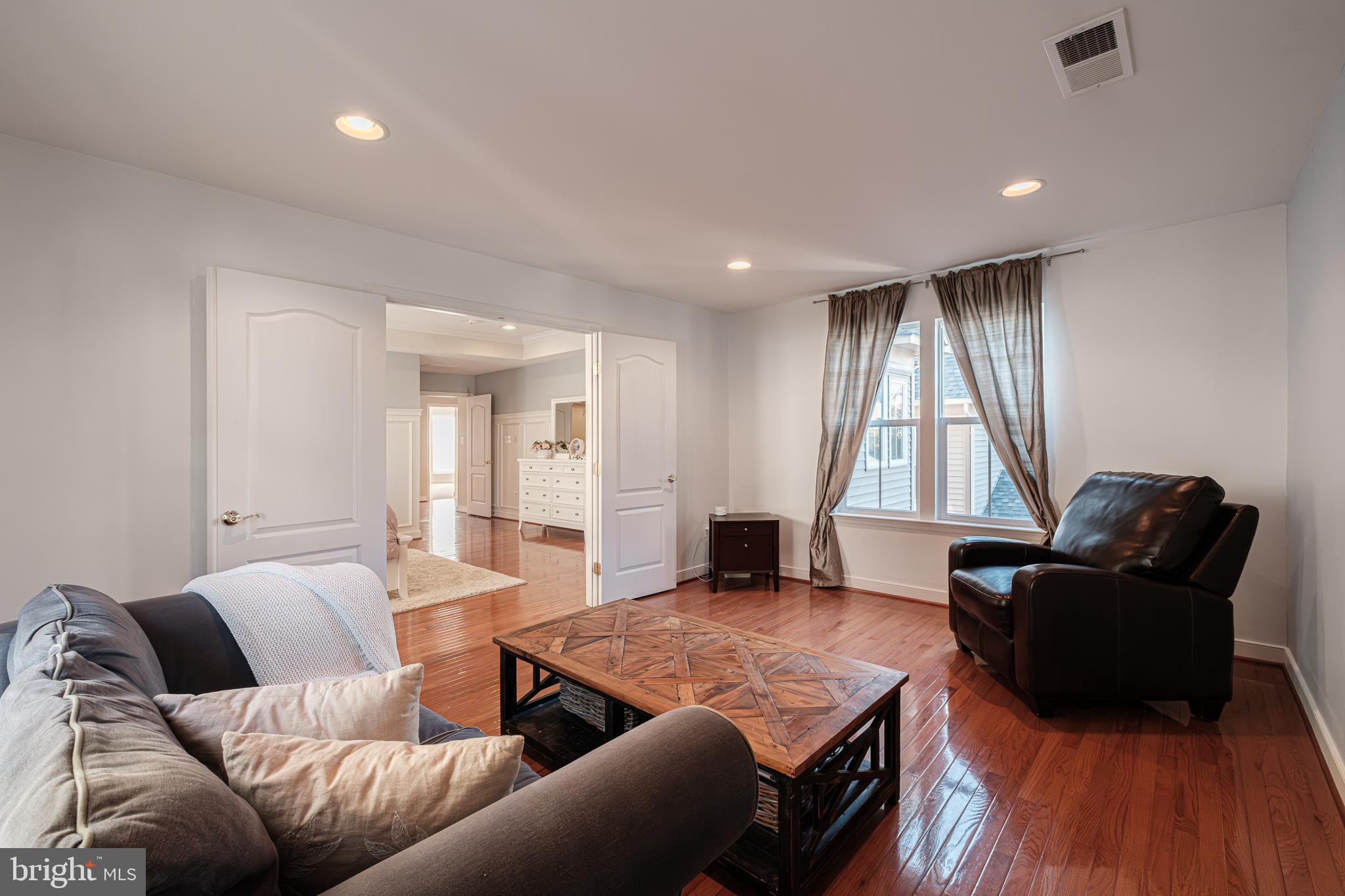 URBANA HIGHLANDS - Residential