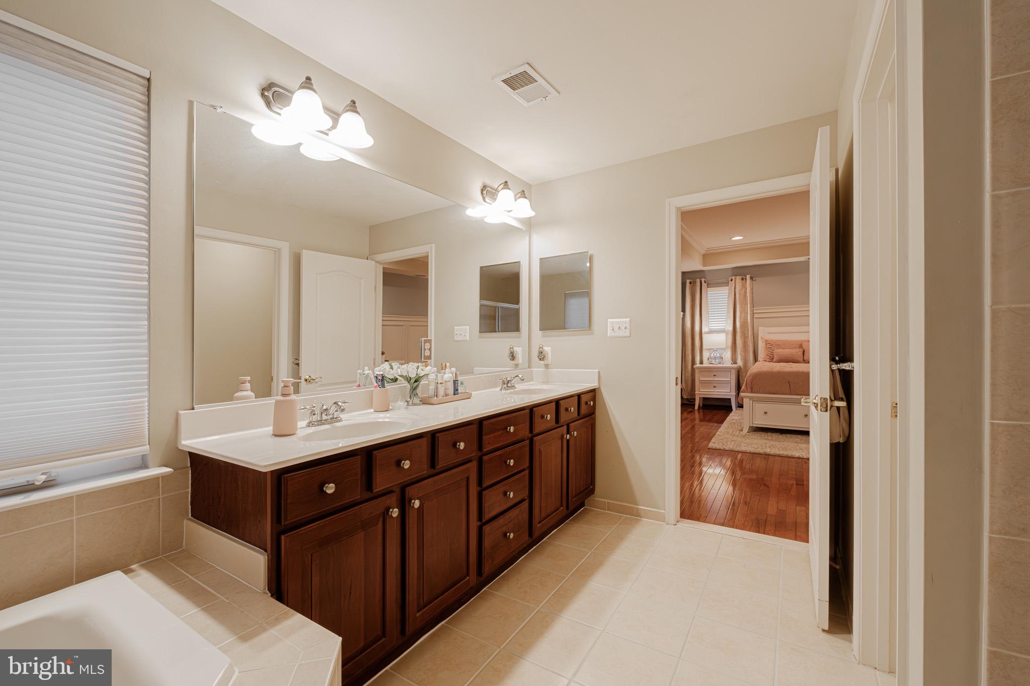 URBANA HIGHLANDS - Residential