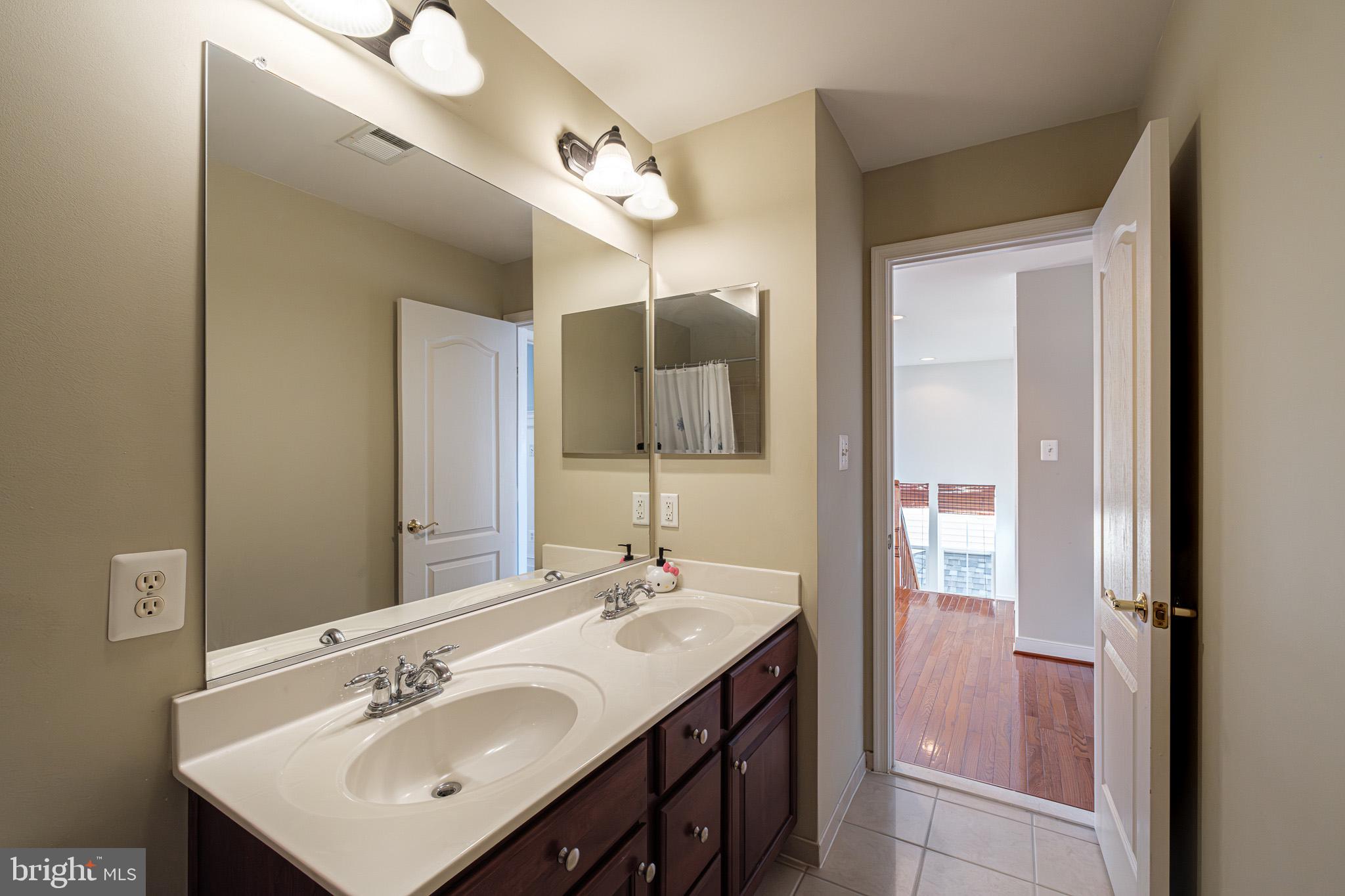 URBANA HIGHLANDS - Residential