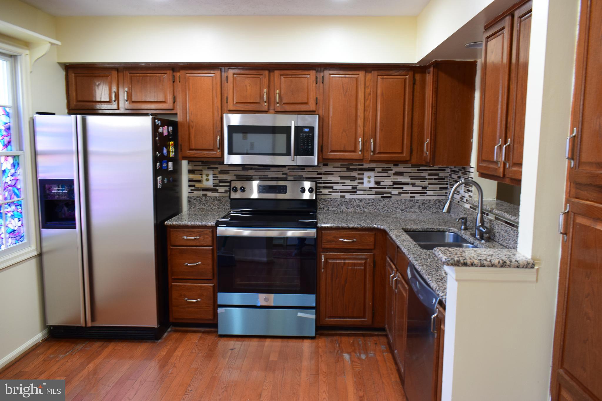 GUNNERS LAKE VILLAGE - Residential Lease