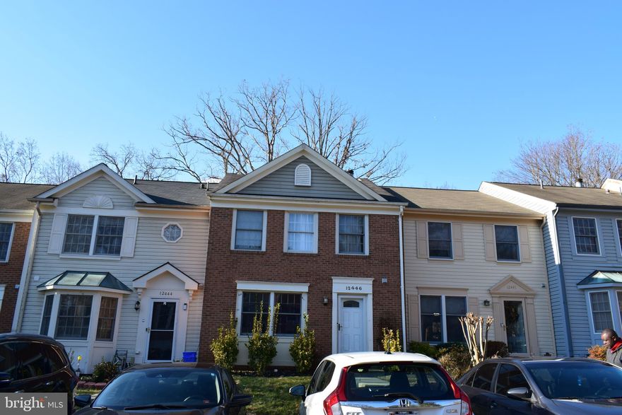 Move in ready! Beautiful well maintained 3BR, 3 BA Brick Front Townhouse  in convenient Gunners Lake Village Community.  Fireplace, Deck and Renovated Kitchen with granite countertop.  Close to Germantown Town Center and I-270. Easy access to restaurants, public transportation, movie theaters, a lake, and shopping.