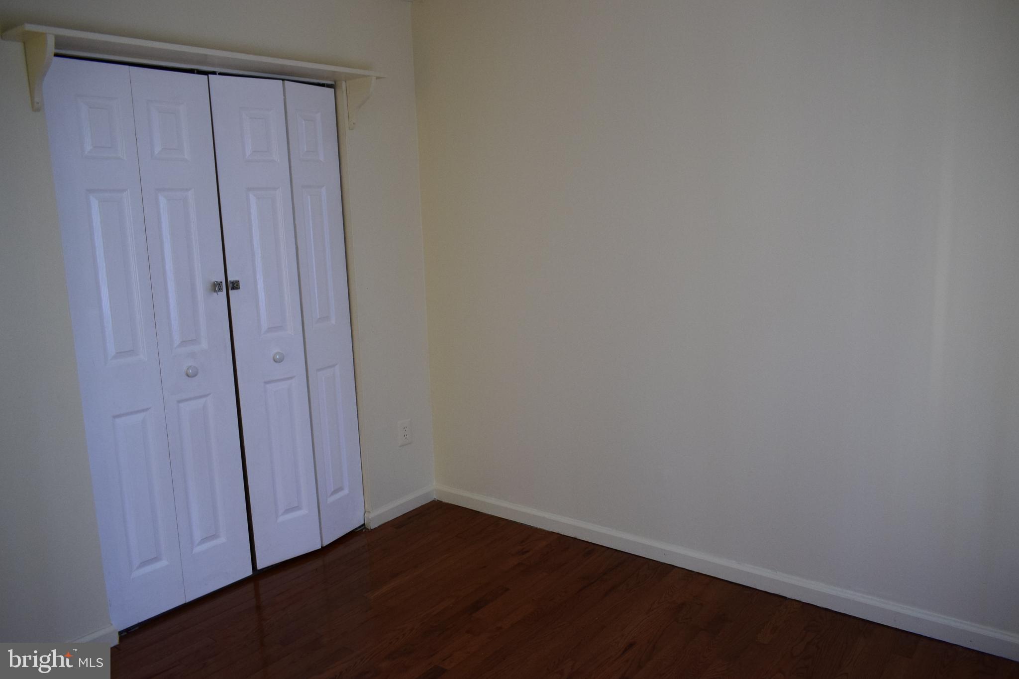 GUNNERS LAKE VILLAGE - Residential Lease