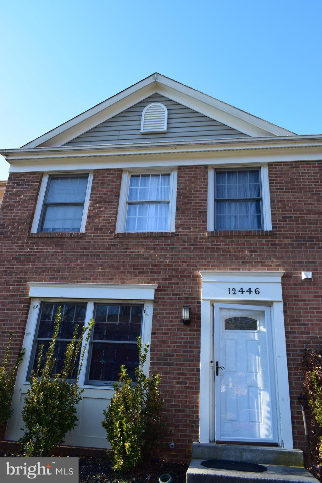 GUNNERS LAKE VILLAGE - Residential Lease