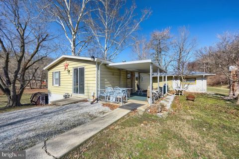 Photo of 101 Tri Hill Road, YORK, PA 17403 (MLS # PAYK2099498)