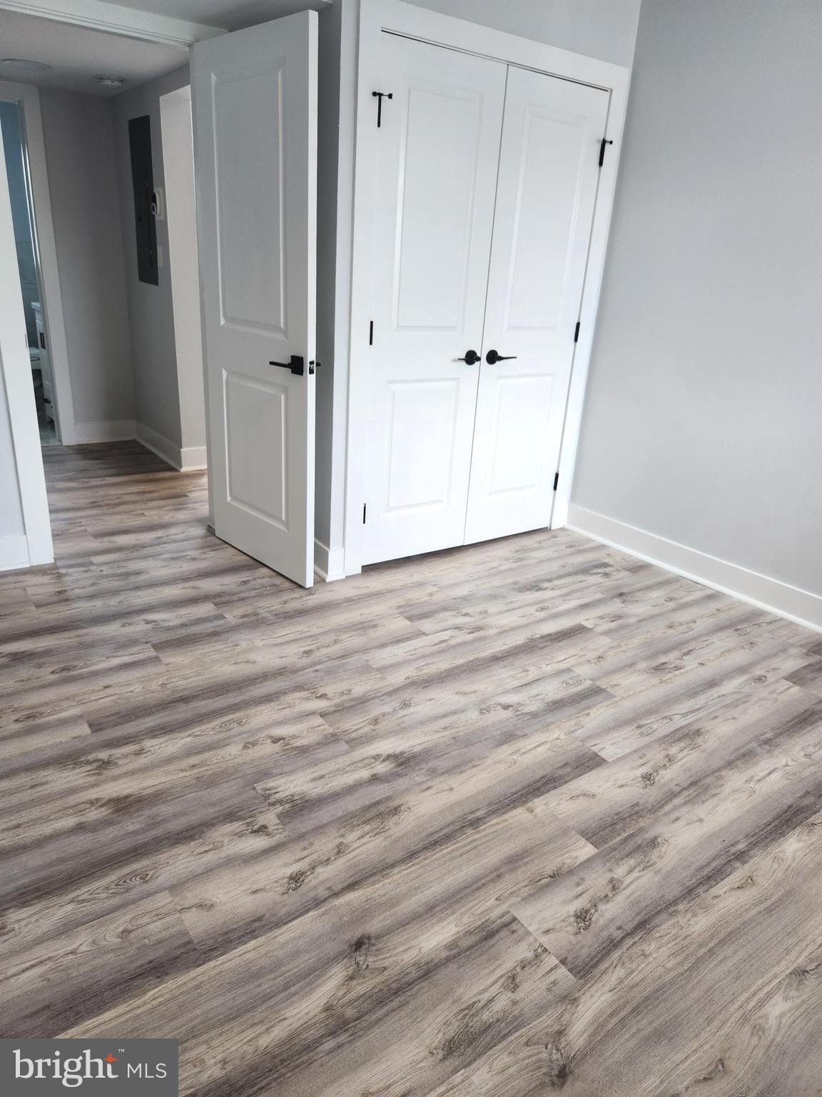 FAIRFAX VILLAGE - Residential