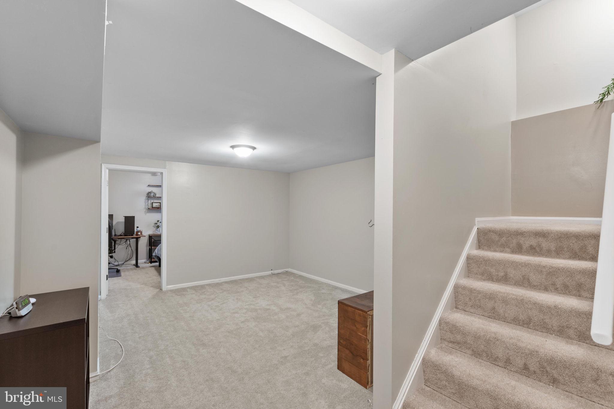 COUNTRYSIDE - Residential