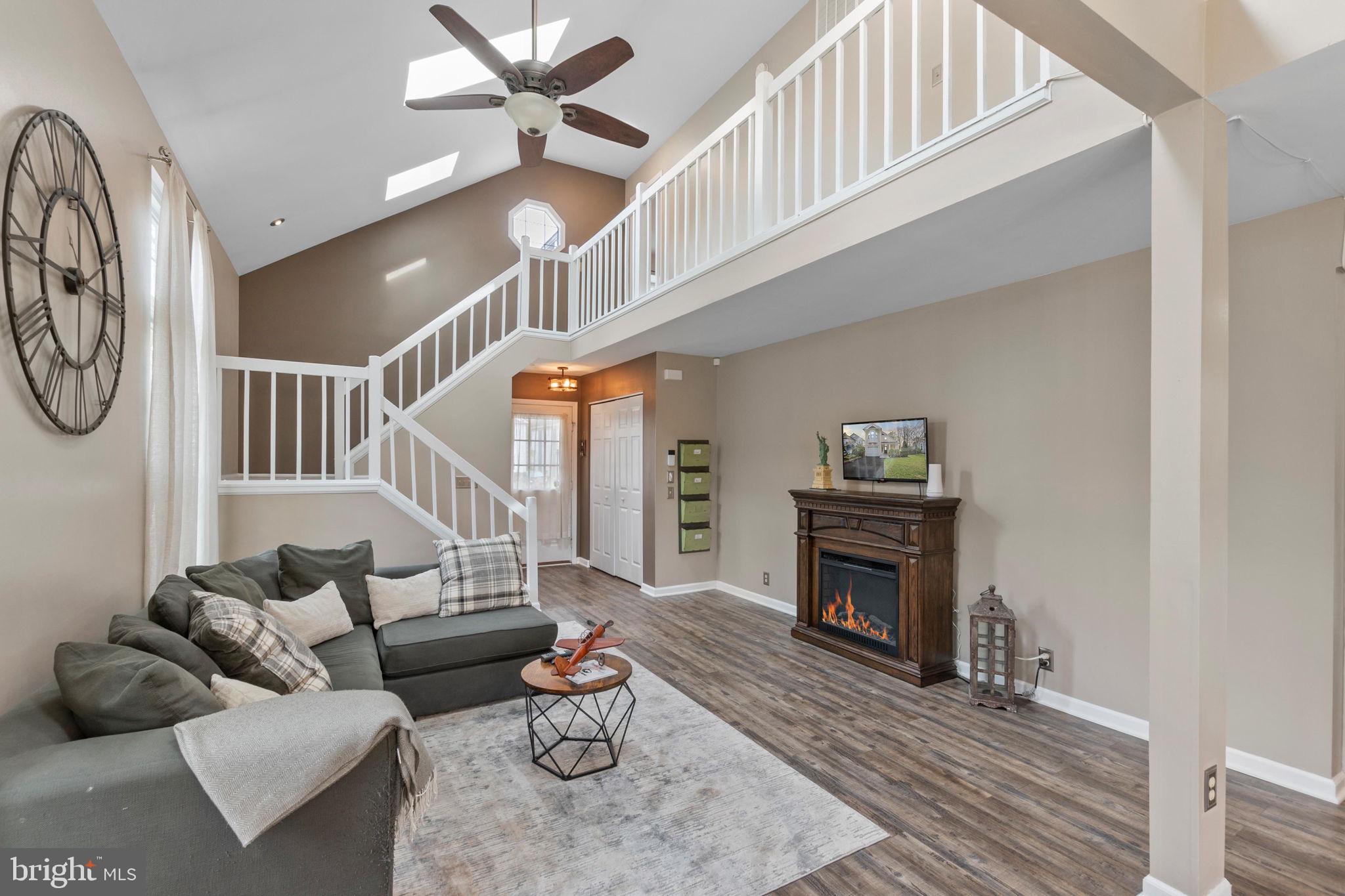 COUNTRYSIDE - Residential