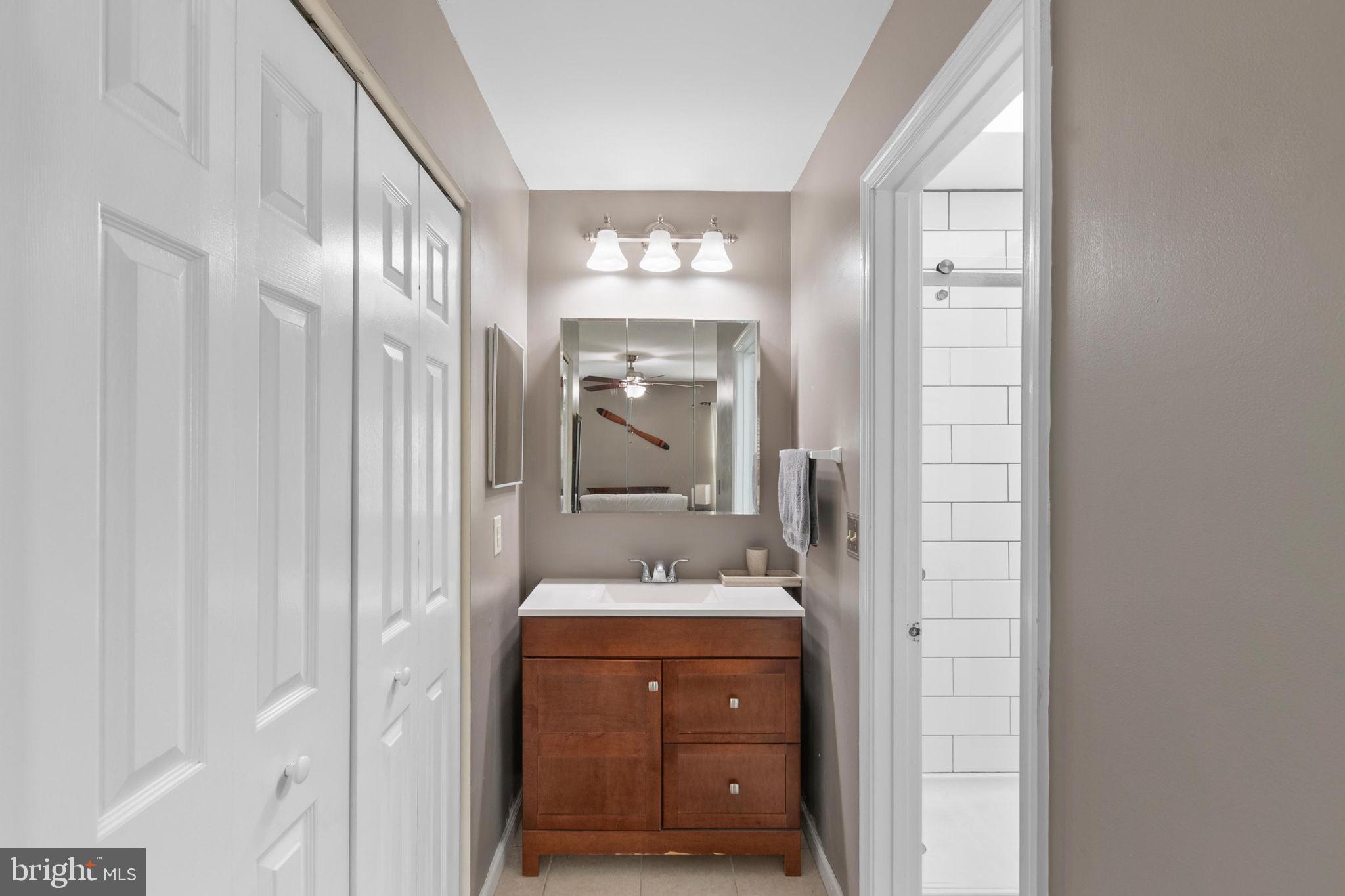 COUNTRYSIDE - Residential