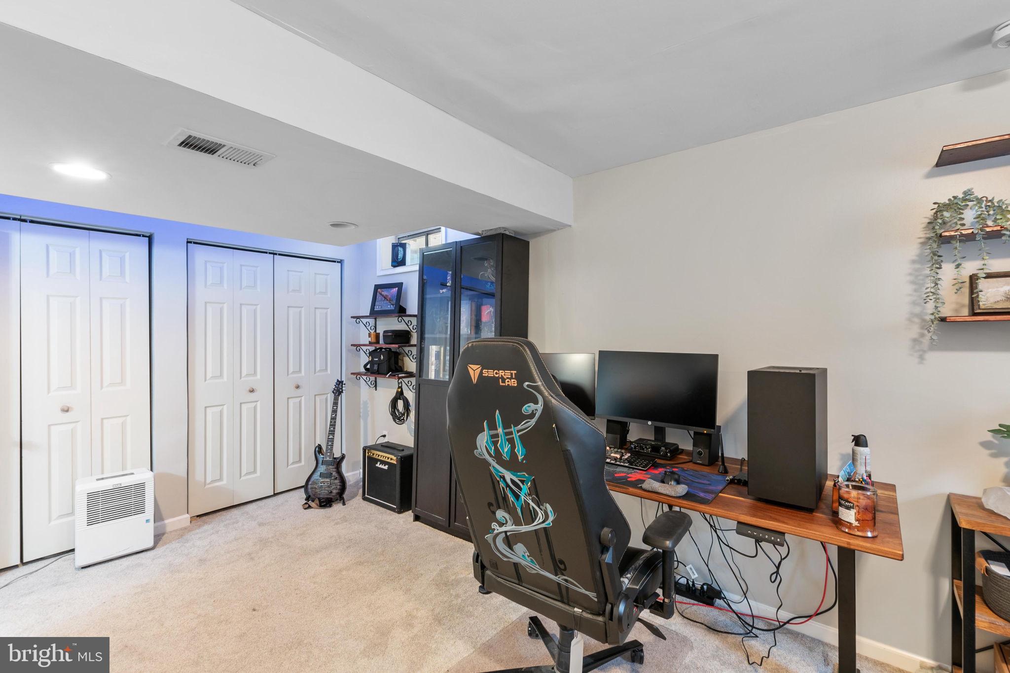 COUNTRYSIDE - Residential