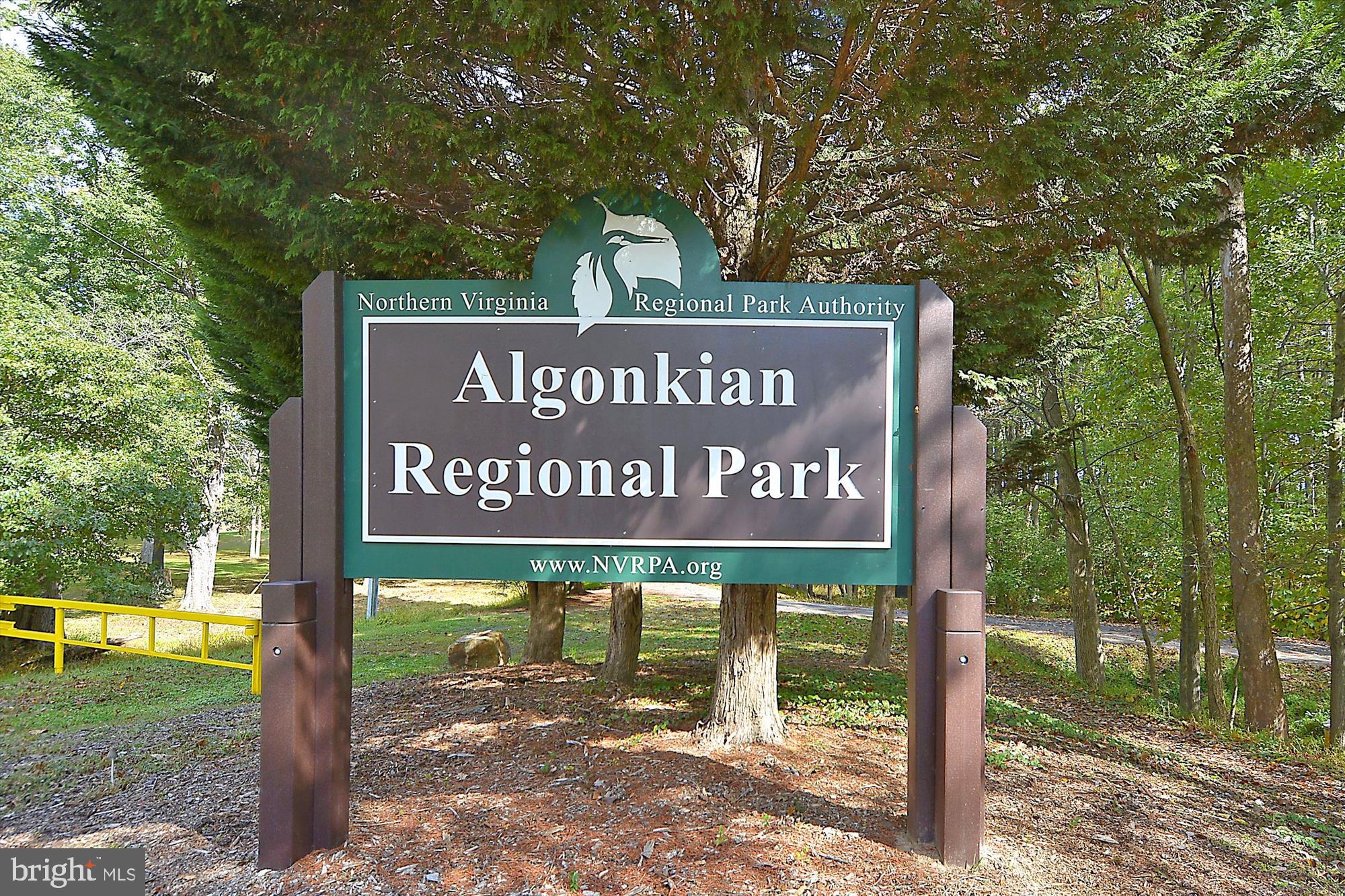 COUNTRYSIDE - Residential