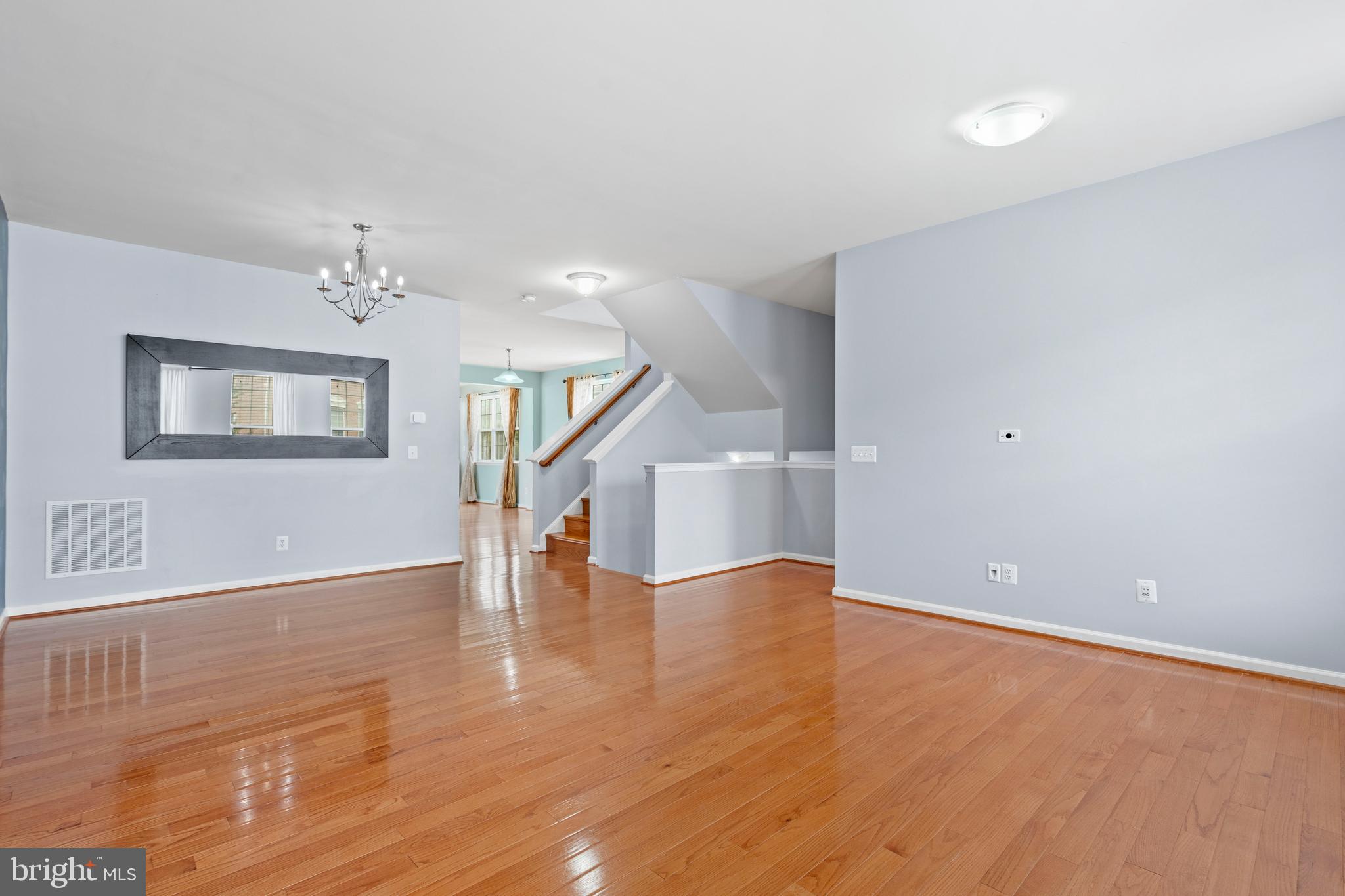 22667 FLOWING SPRING SQUARE