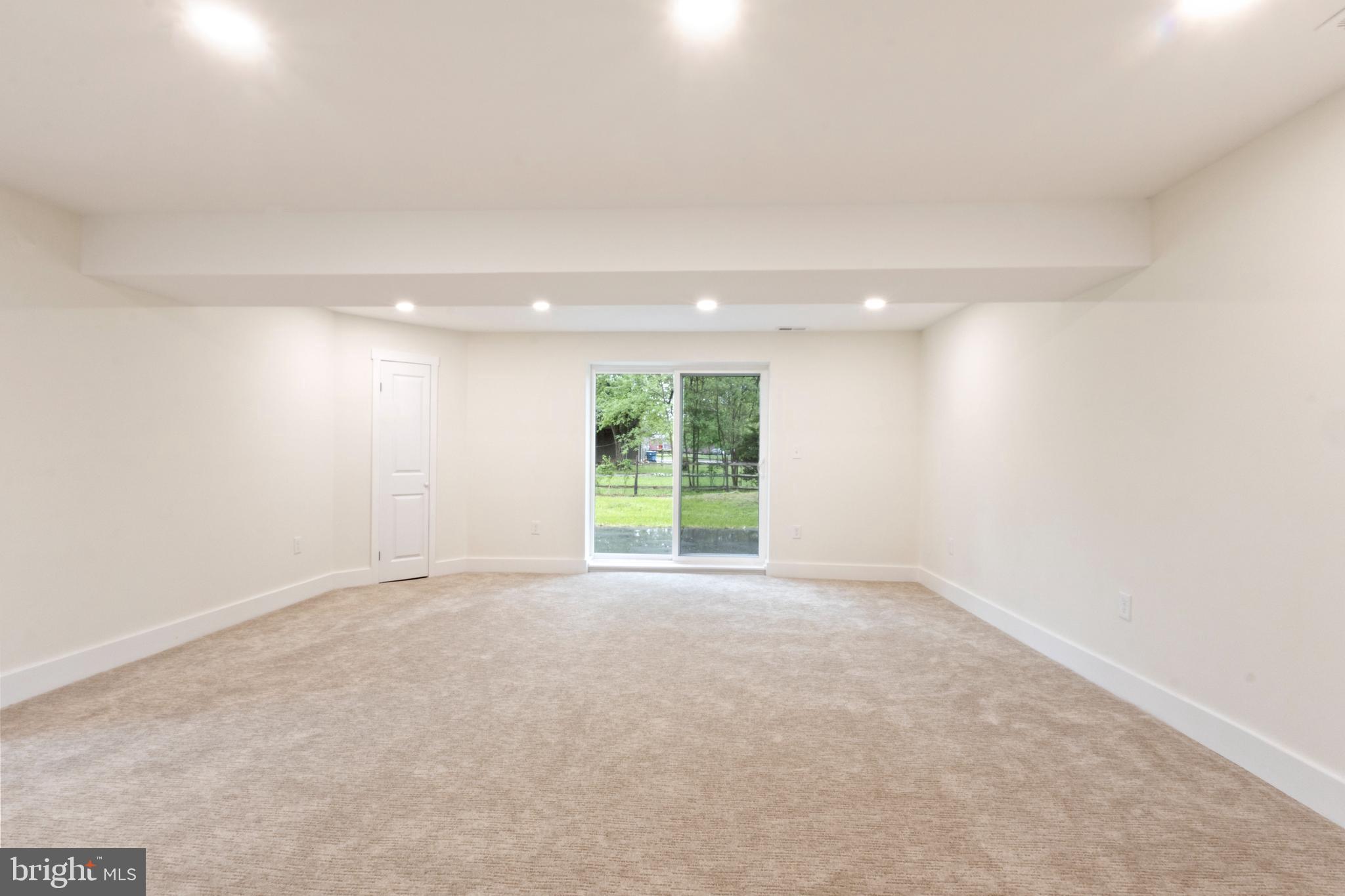 NESHAMINY GDNS - Residential