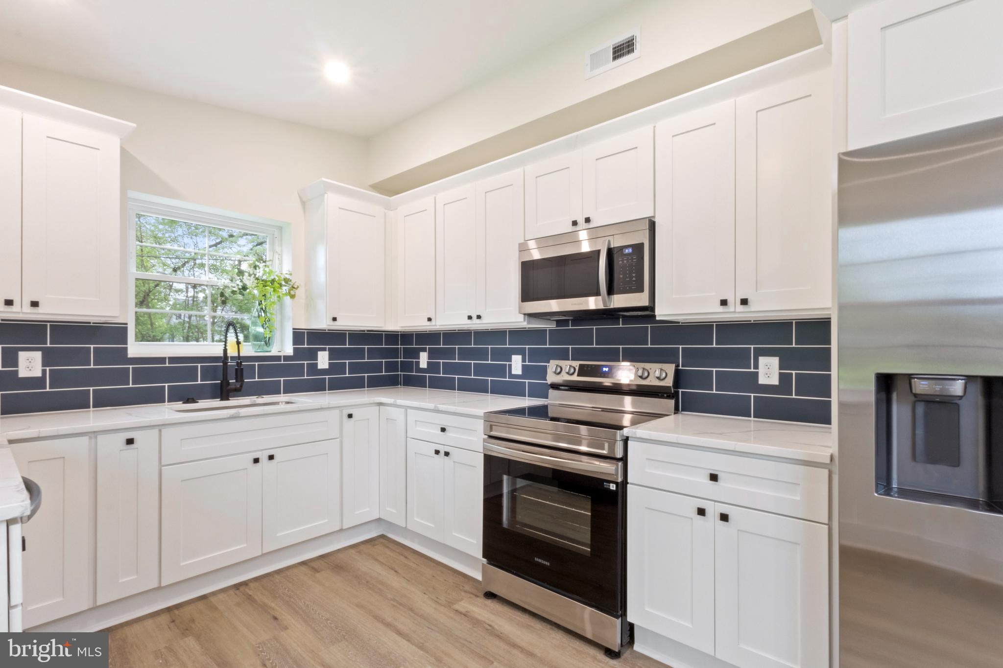 NESHAMINY GDNS - Residential