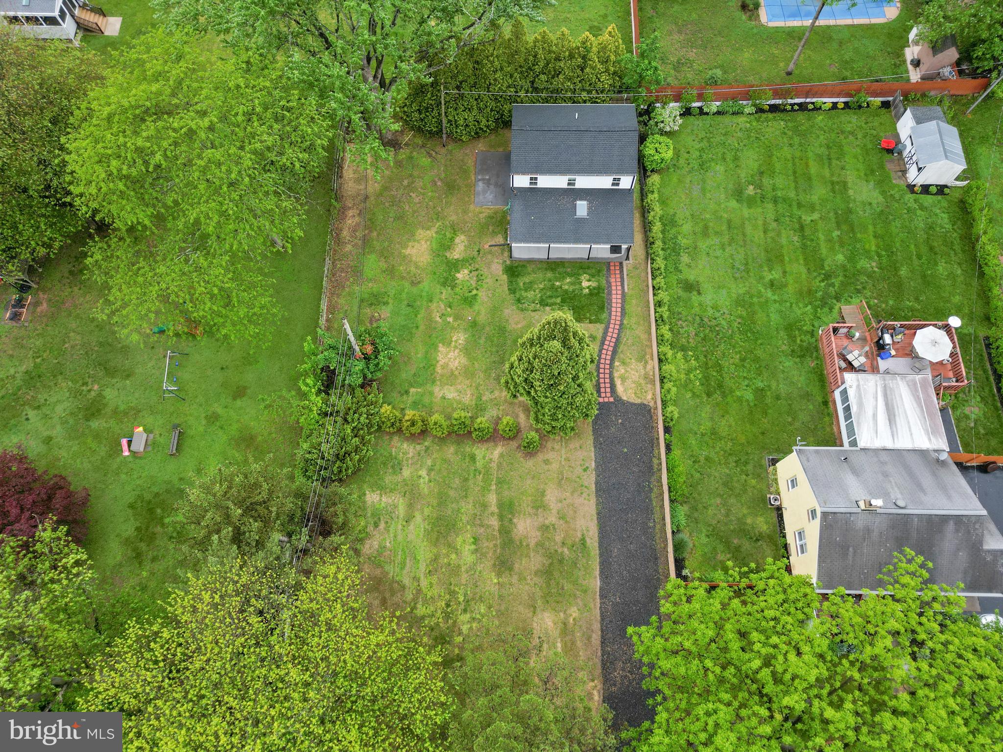 NESHAMINY GDNS - Residential