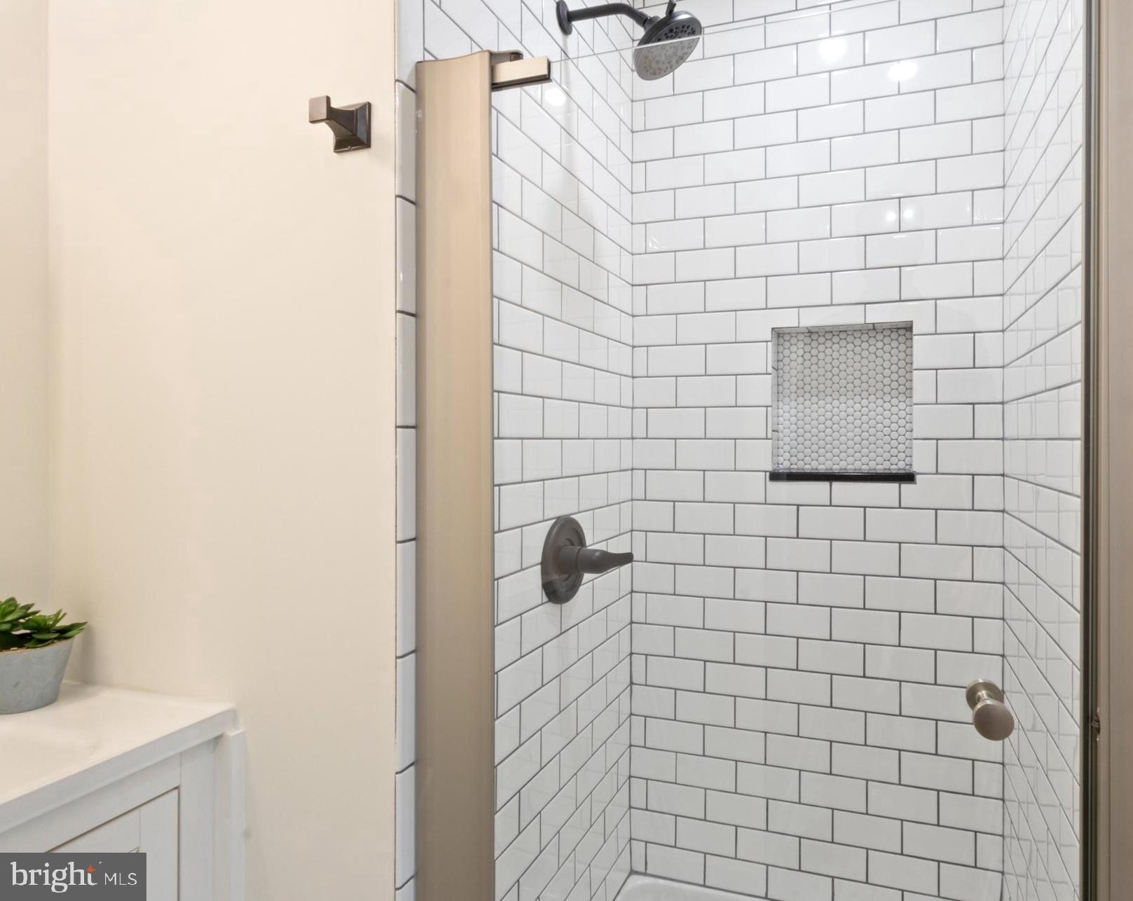 NESHAMINY GDNS - Residential