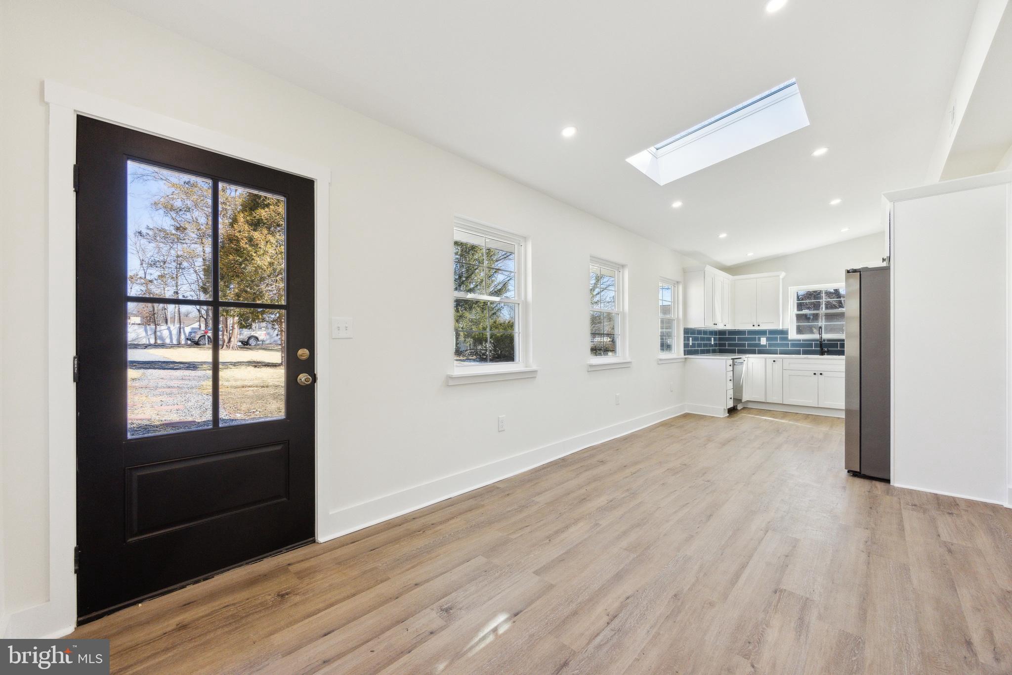 NESHAMINY GDNS - Residential