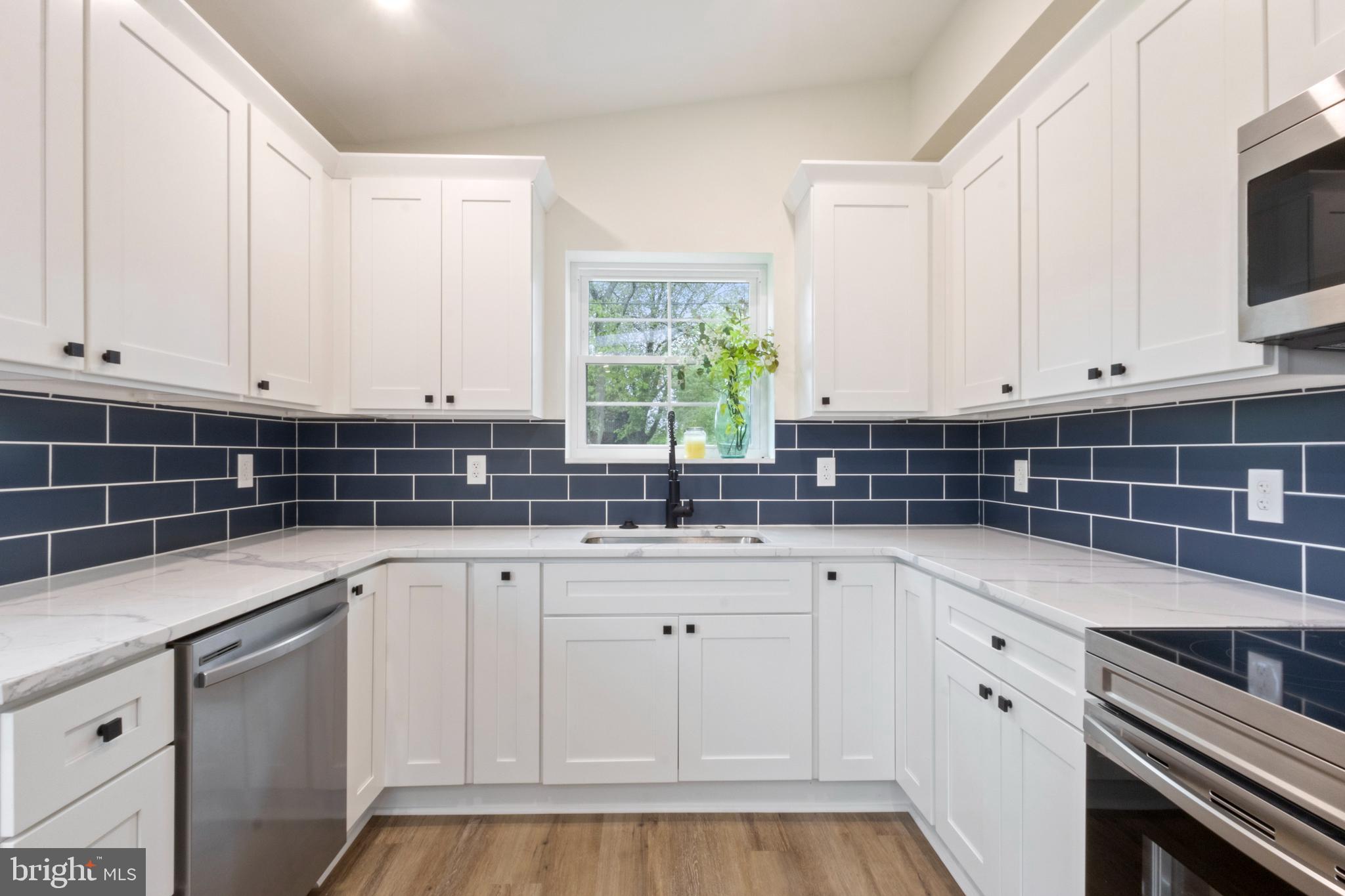 NESHAMINY GDNS - Residential