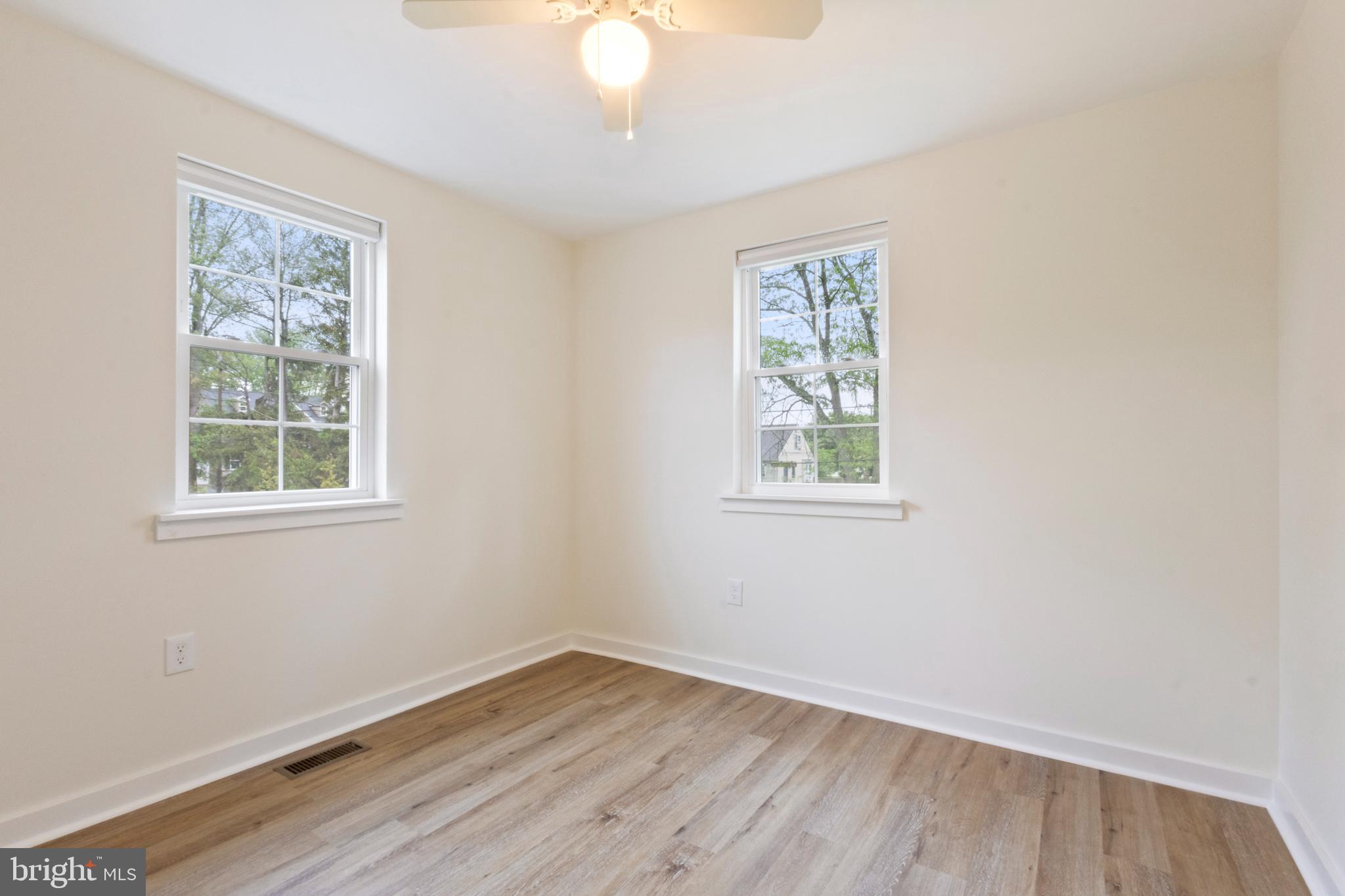 NESHAMINY GDNS - Residential