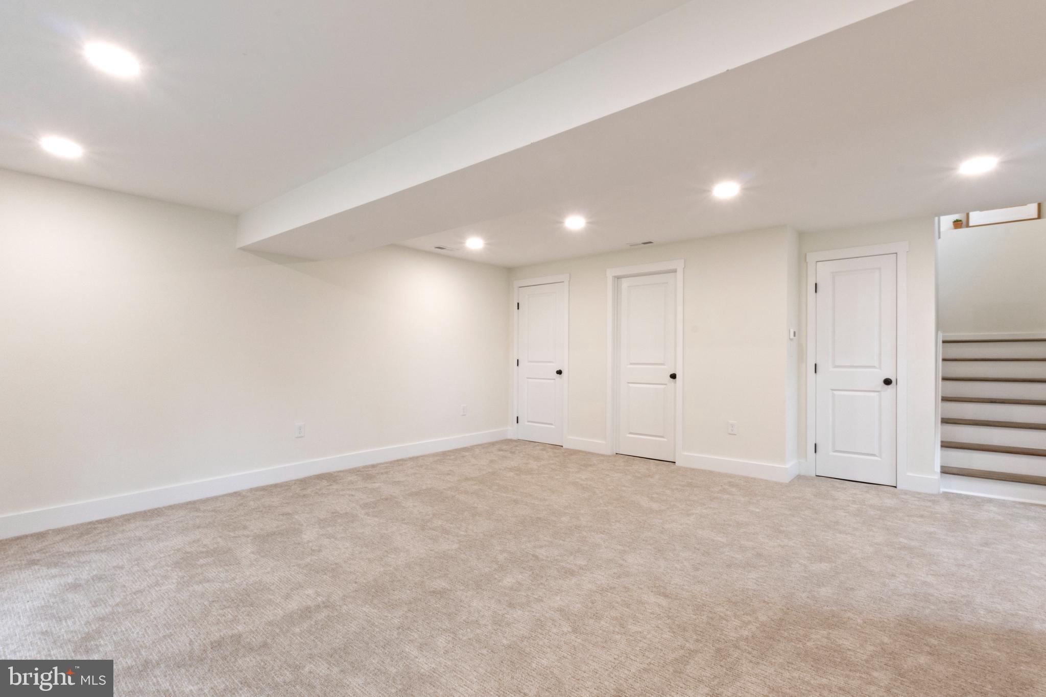 NESHAMINY GDNS - Residential