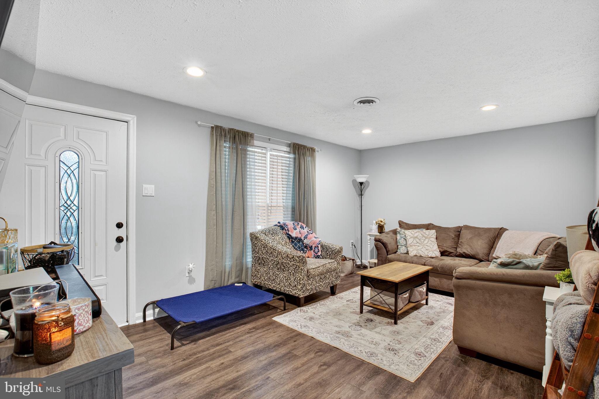 WHITE SANDS - Residential