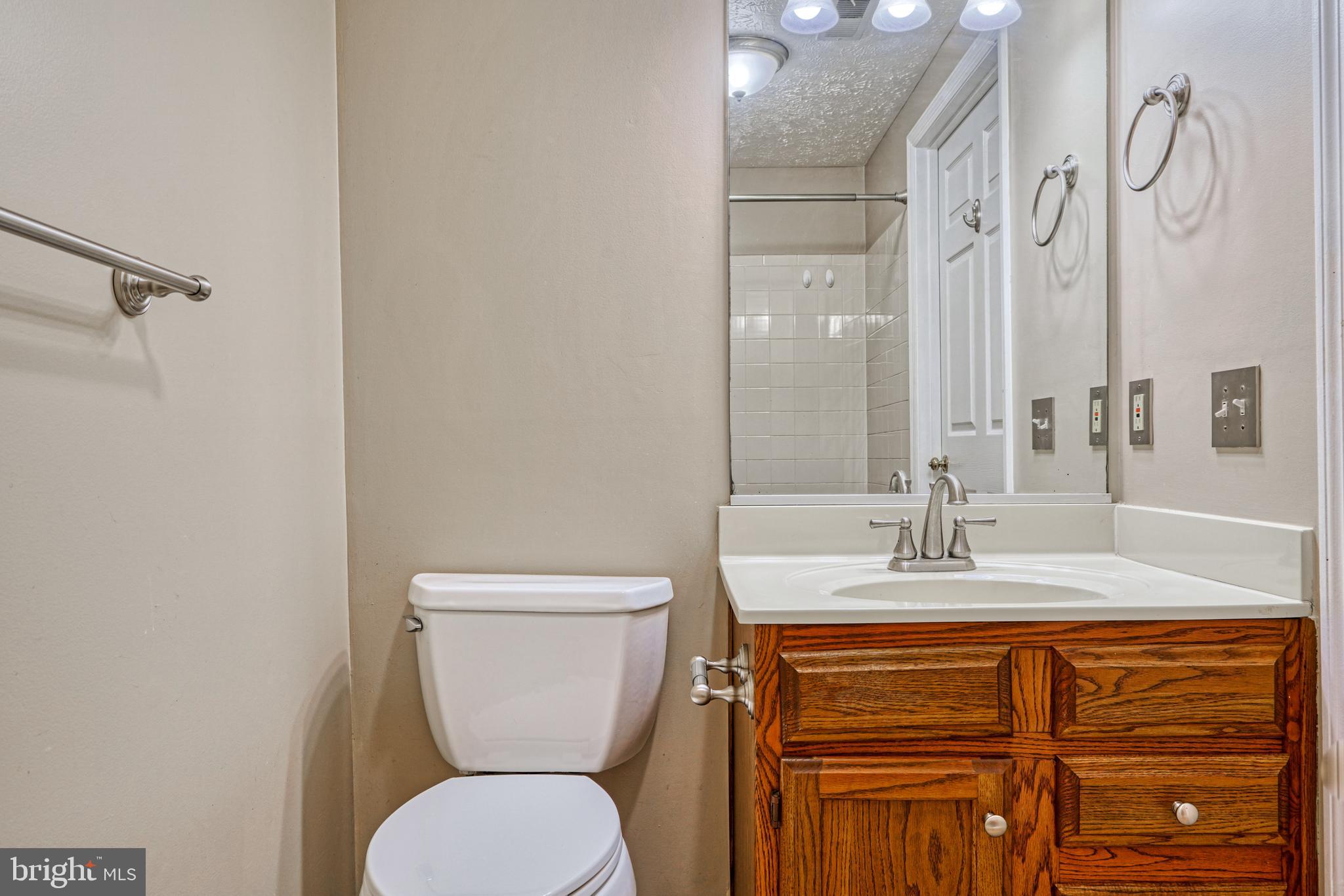 BRENTWOOD CONDO - Residential