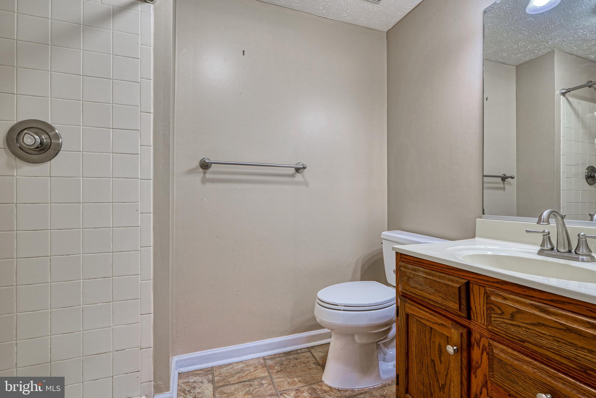 BRENTWOOD CONDO - Residential