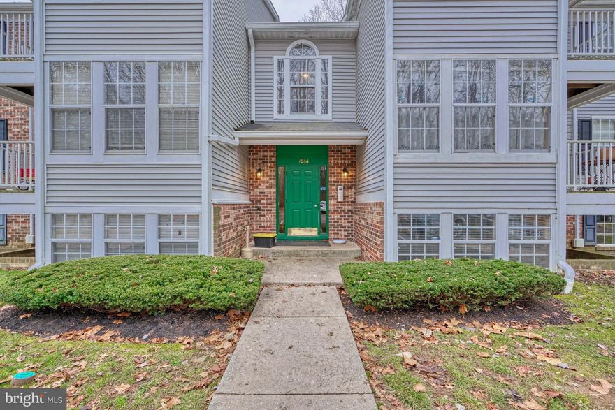 First floor condo conveniently located to everything you need in Bel Air!! Privately located in a cul-de-sac with plenty of parking.    HVAC replaced in spring of 2023.  All kitchen appliances replaced within the last 5 years.  Schedule your tour today!