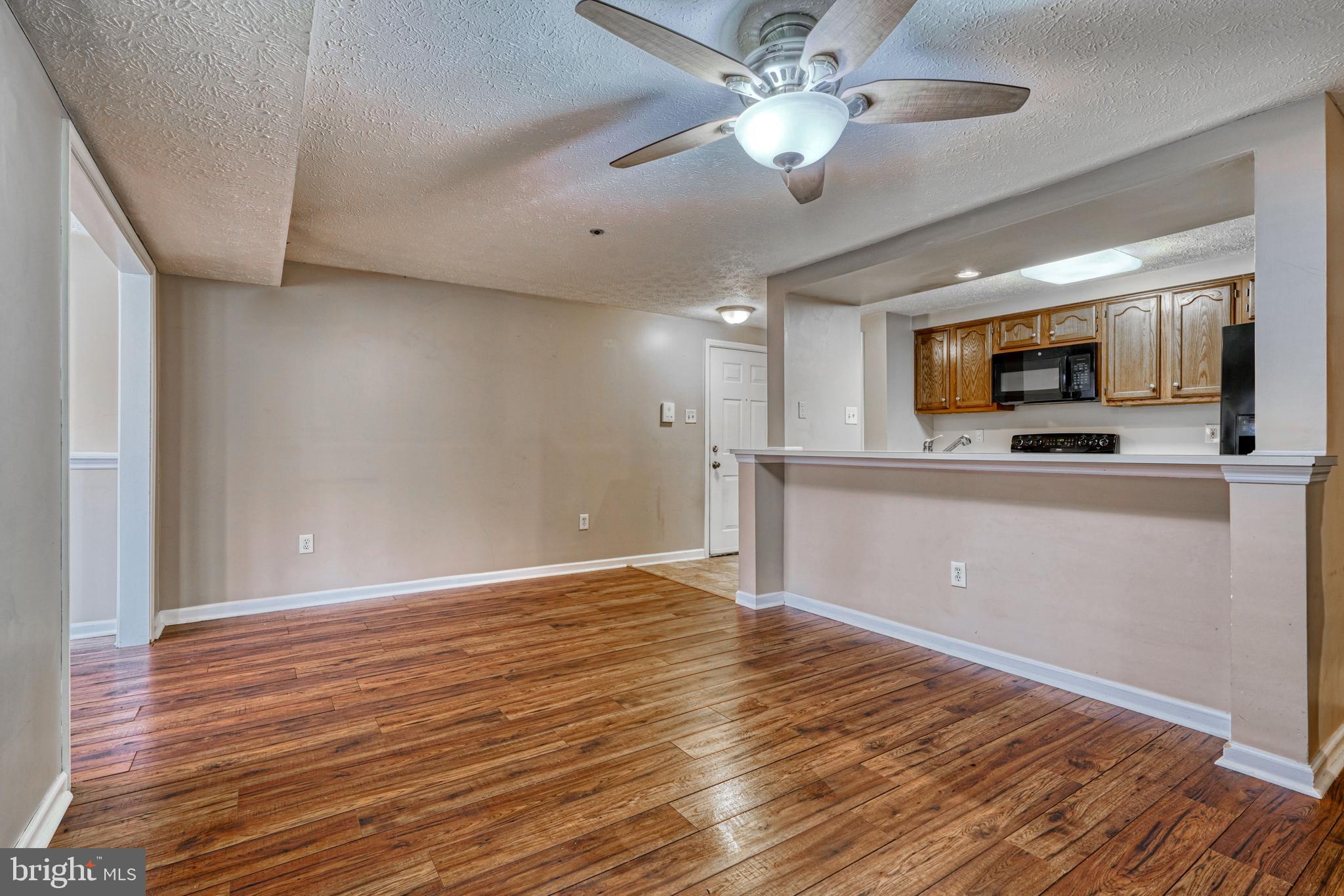 BRENTWOOD CONDO - Residential