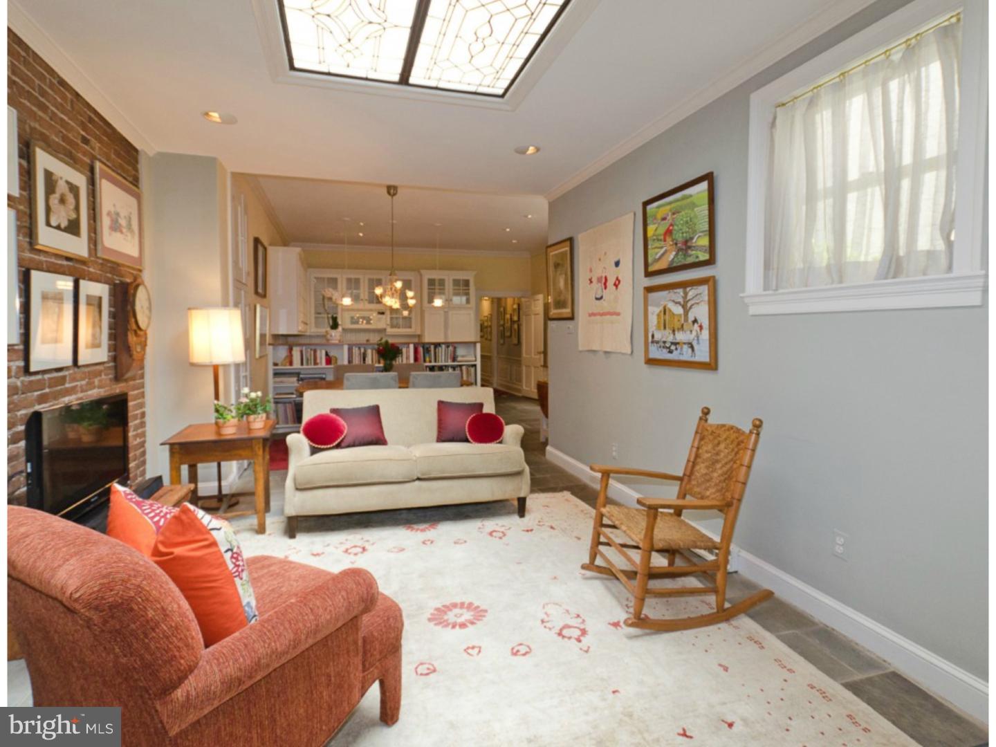 SOCIETY HILL - Residential